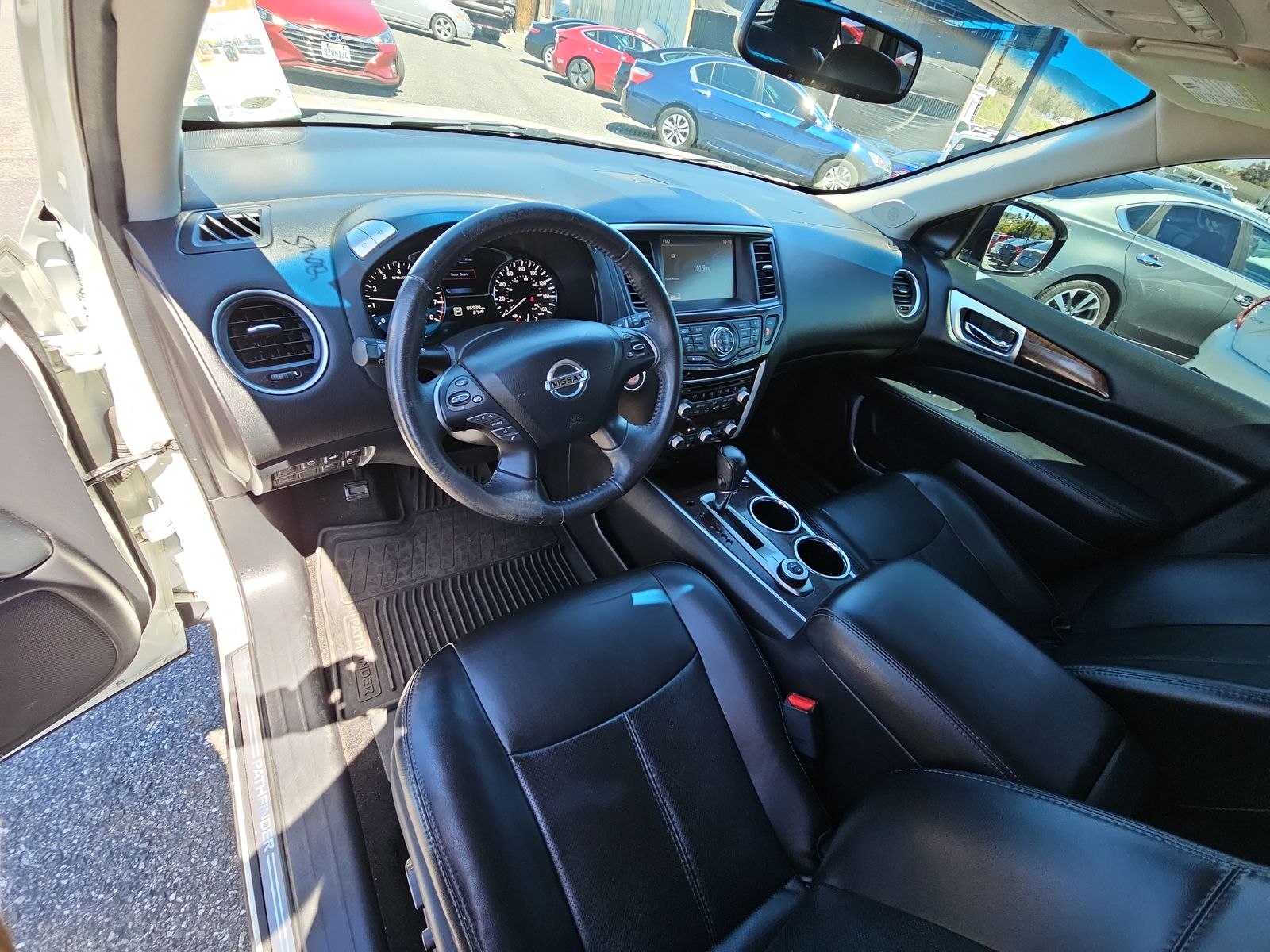 2015 Nissan Pathfinder Platinum AWD