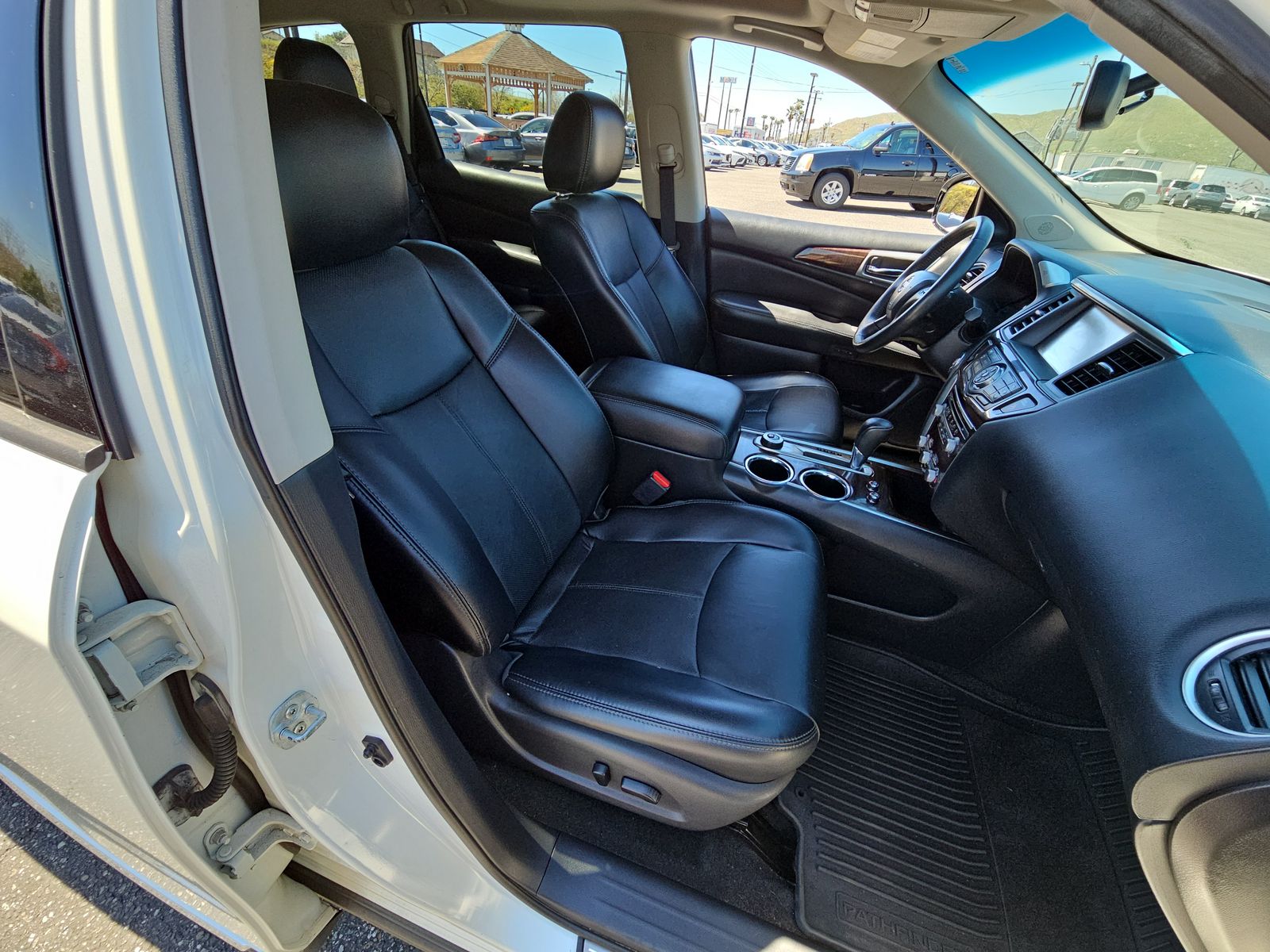 2015 Nissan Pathfinder Platinum AWD