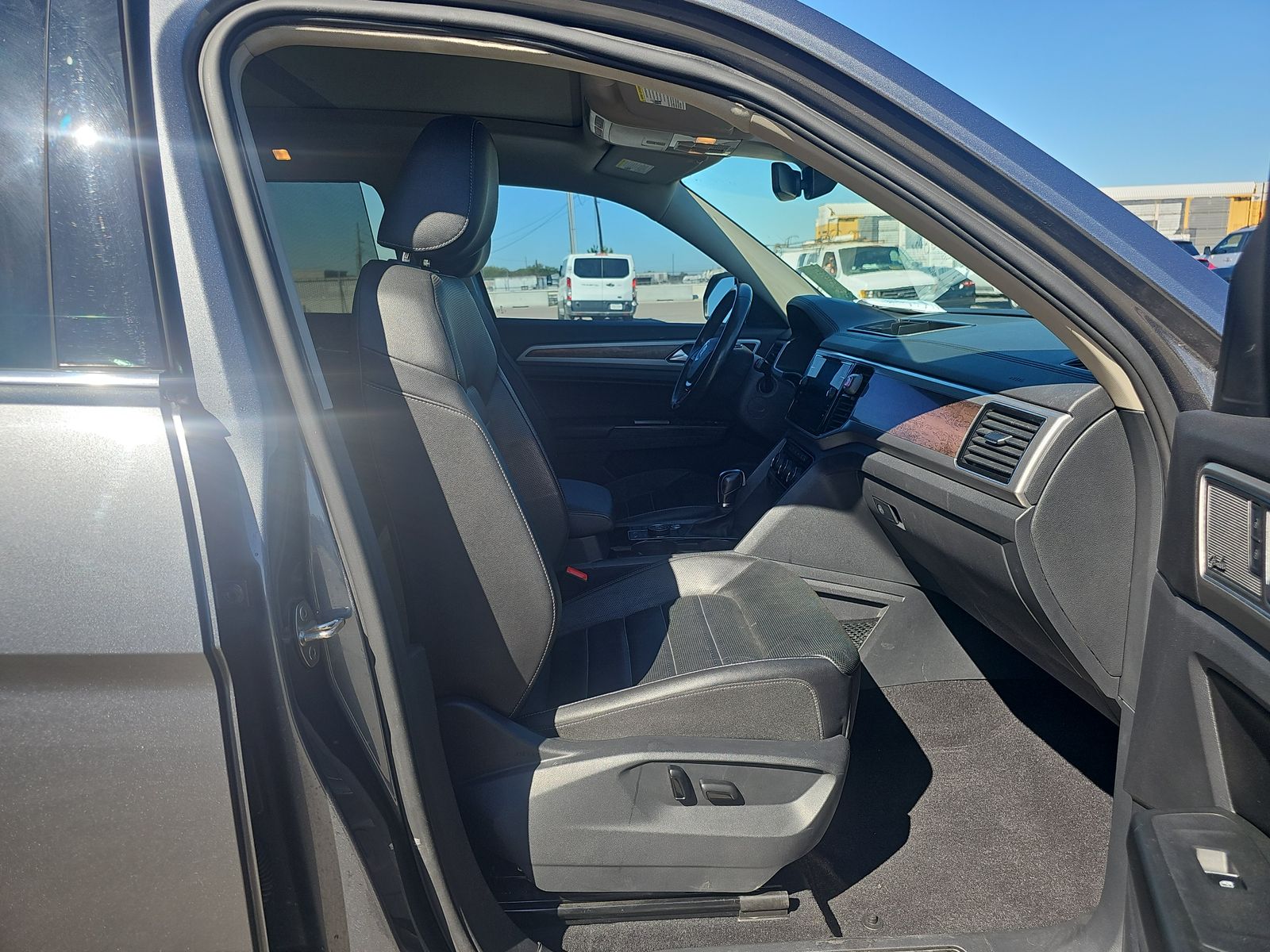 2018 Volkswagen Atlas 3.6L SEL Premium AWD