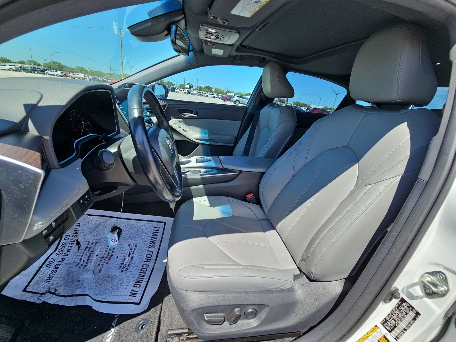 2019 Toyota Avalon Hybrid XLE FWD