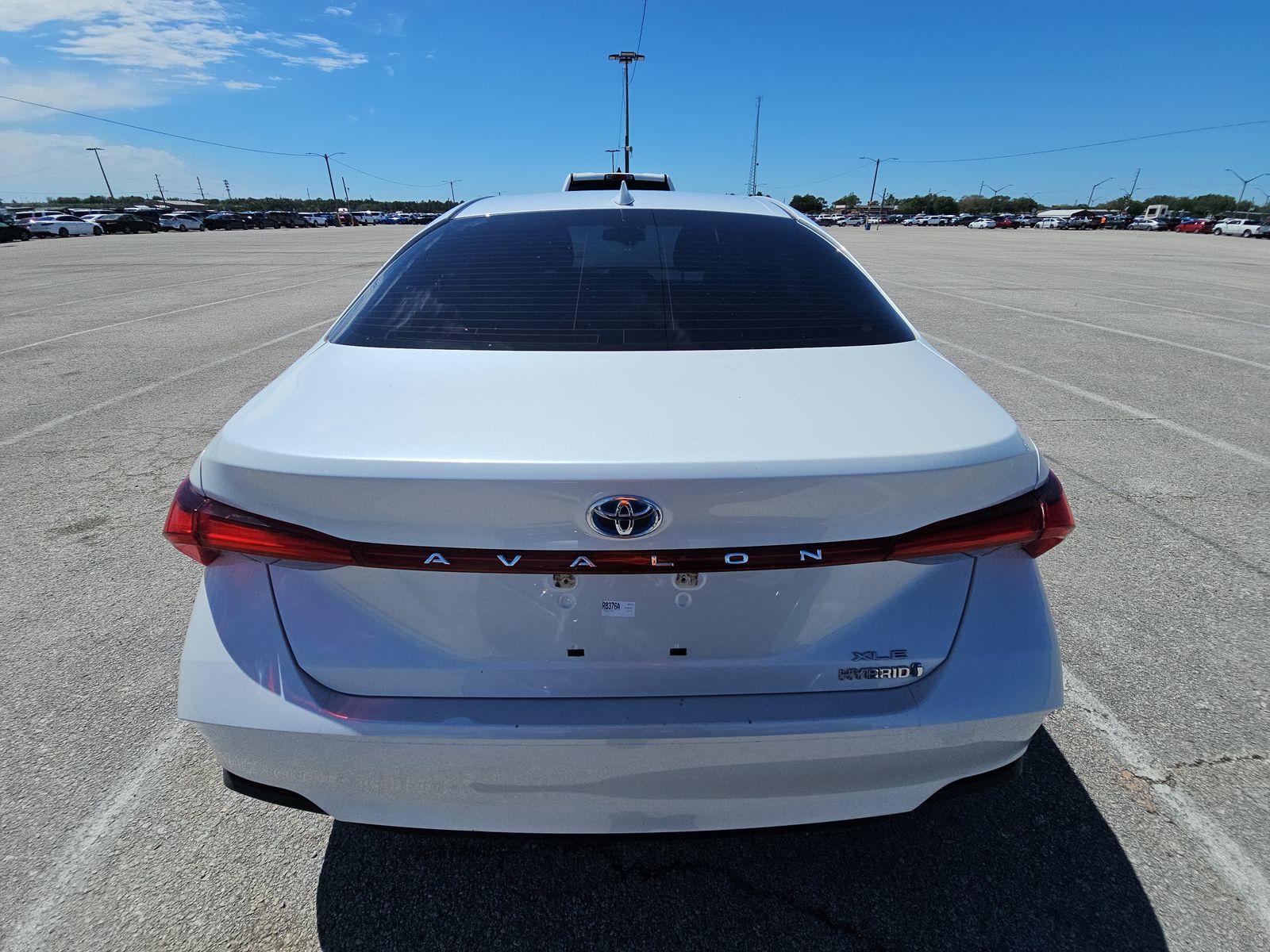 2019 Toyota Avalon Hybrid XLE FWD