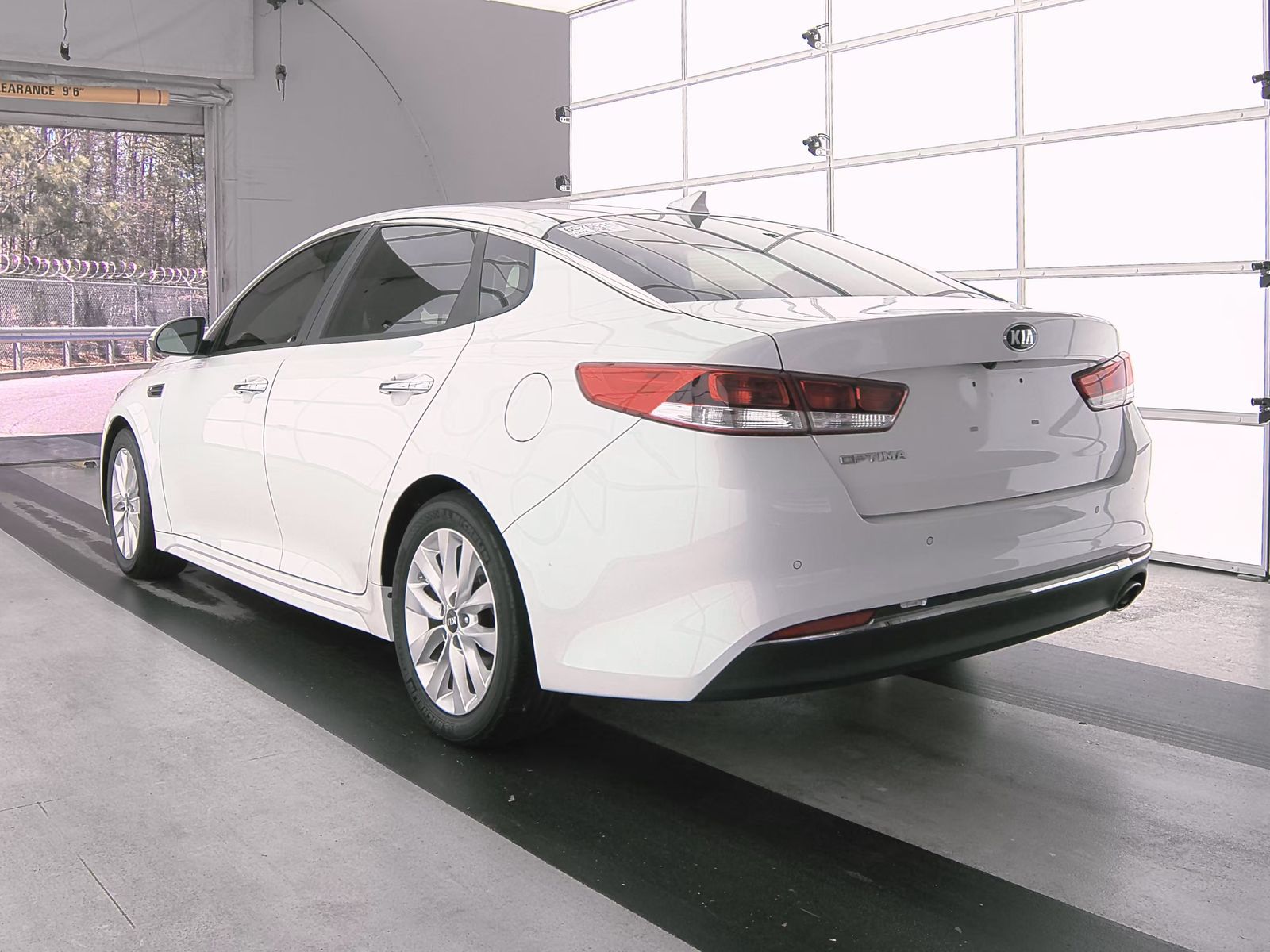 2018 Kia Optima LX FWD