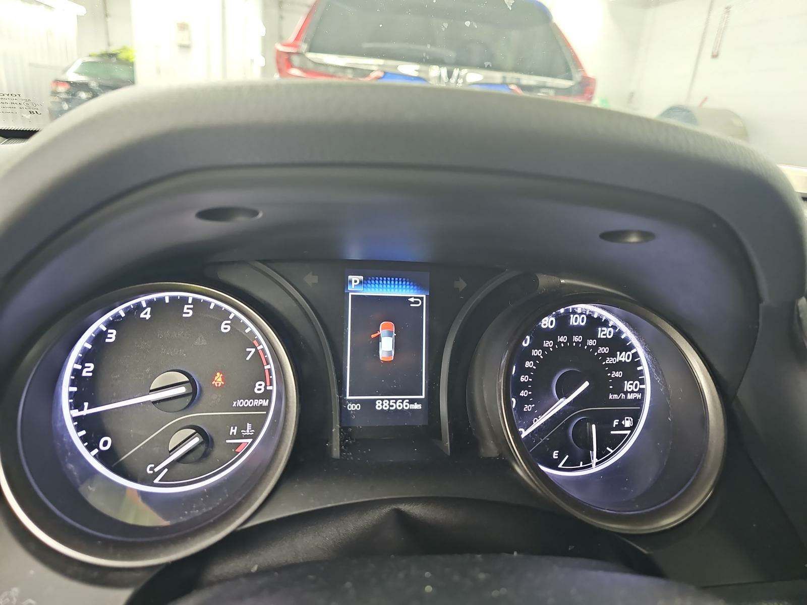 2022 Toyota Camry SE FWD