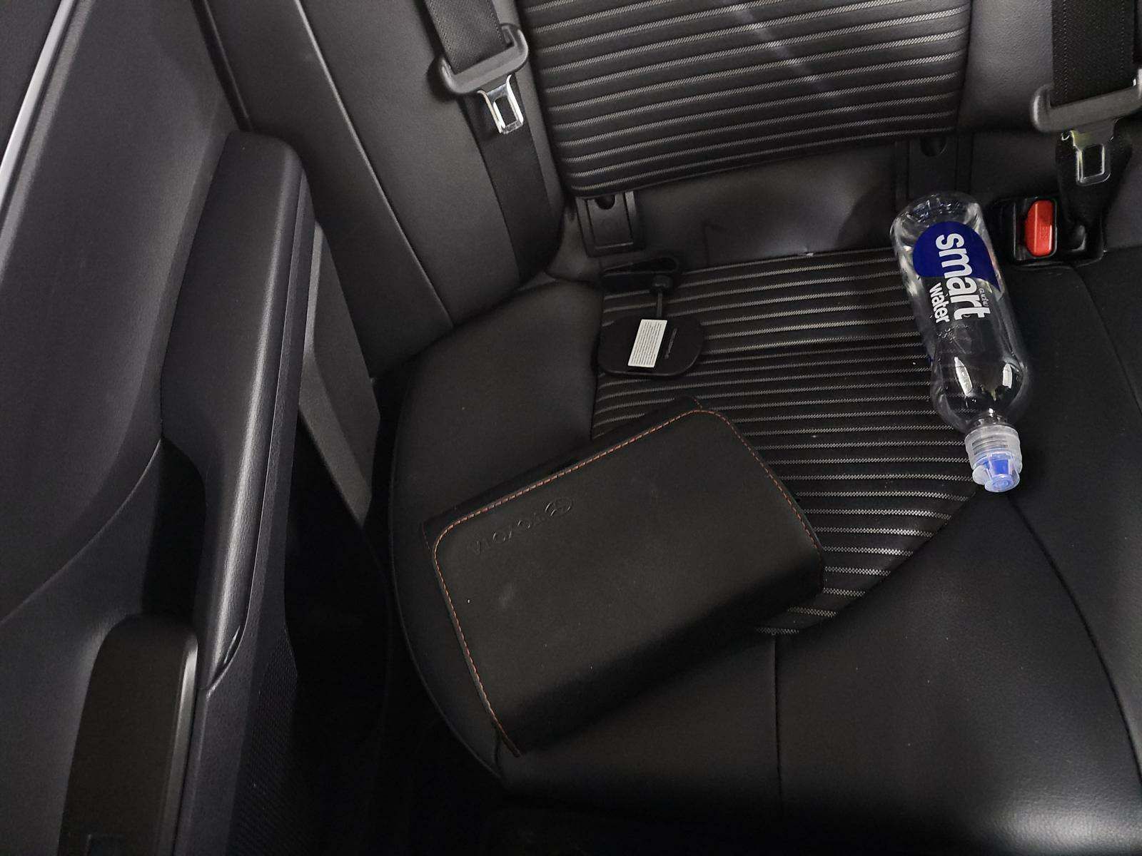 2022 Toyota Camry SE FWD