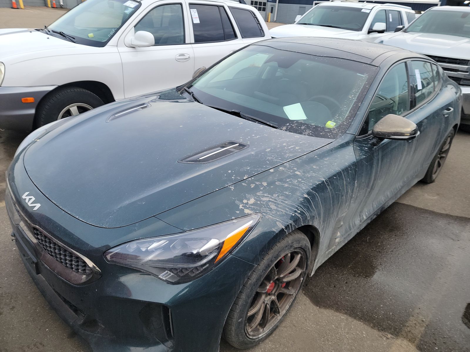 Used 2022 Kia Stinger GT Limited with VIN KNAE55LC0N6106802 for sale in Minneapolis, Minnesota