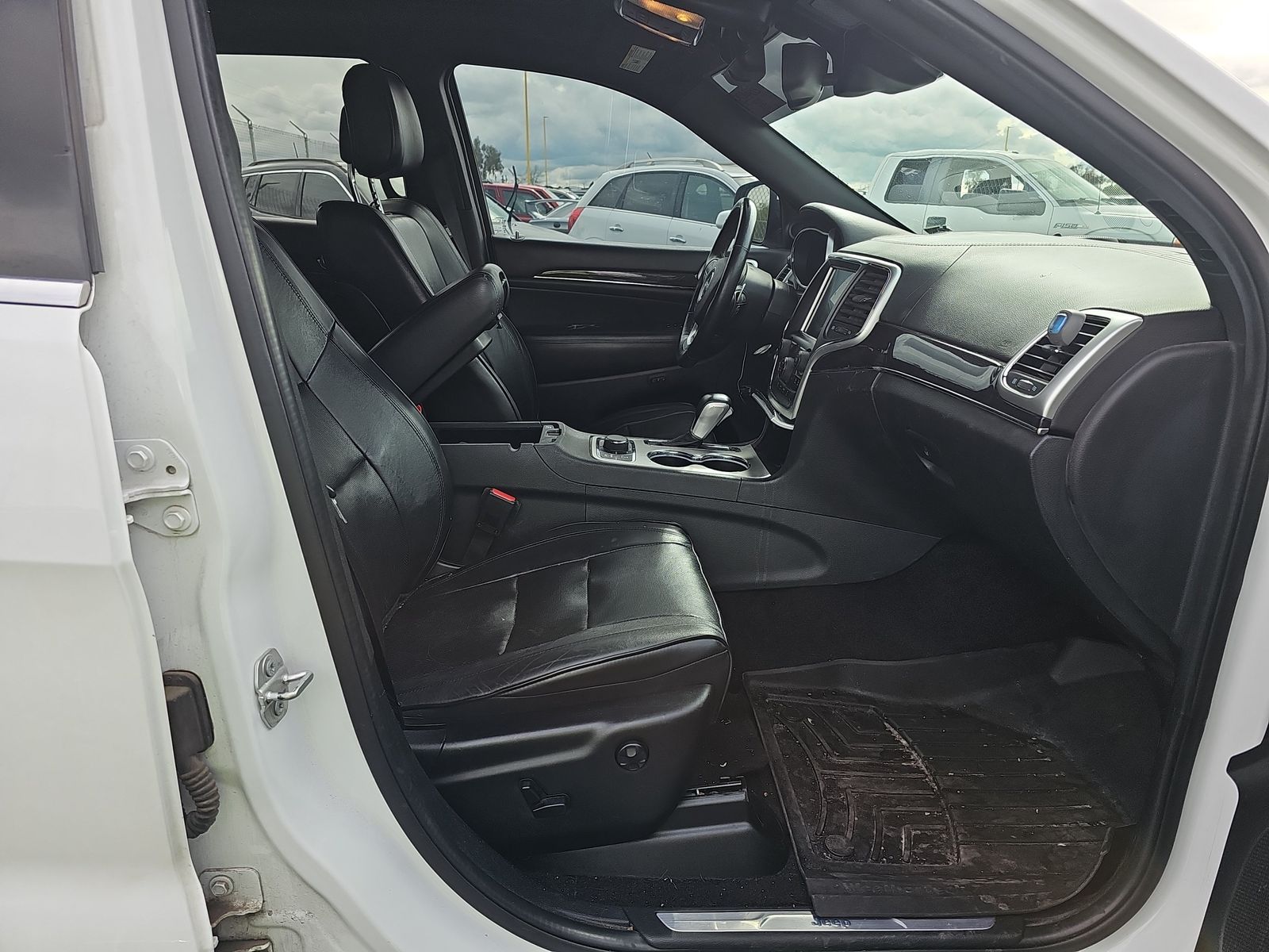 2016 Jeep Grand Cherokee Overland High Altitude Edition AWD