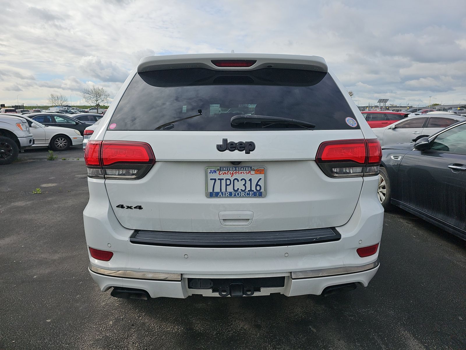 2016 Jeep Grand Cherokee Overland High Altitude Edition AWD