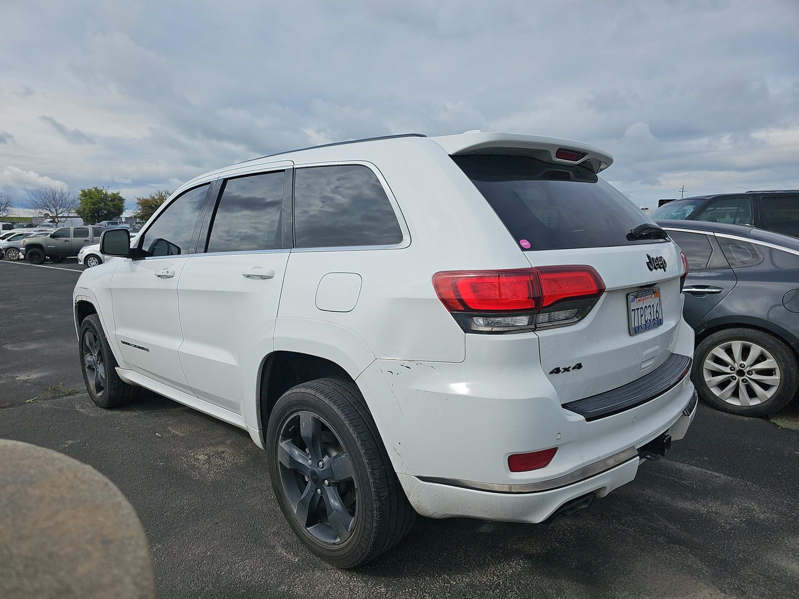 2016 Jeep Grand Cherokee Overland High Altitude Edition AWD