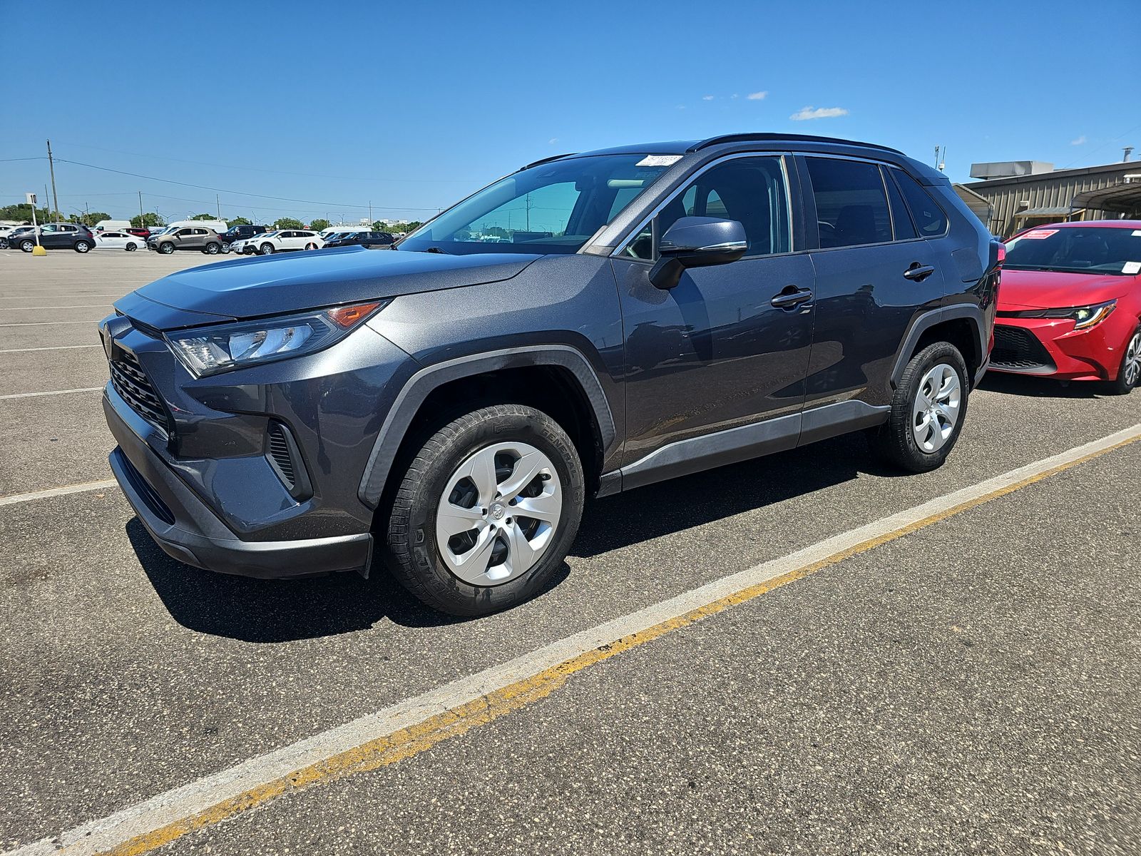 2020 Toyota RAV4 LE FWD