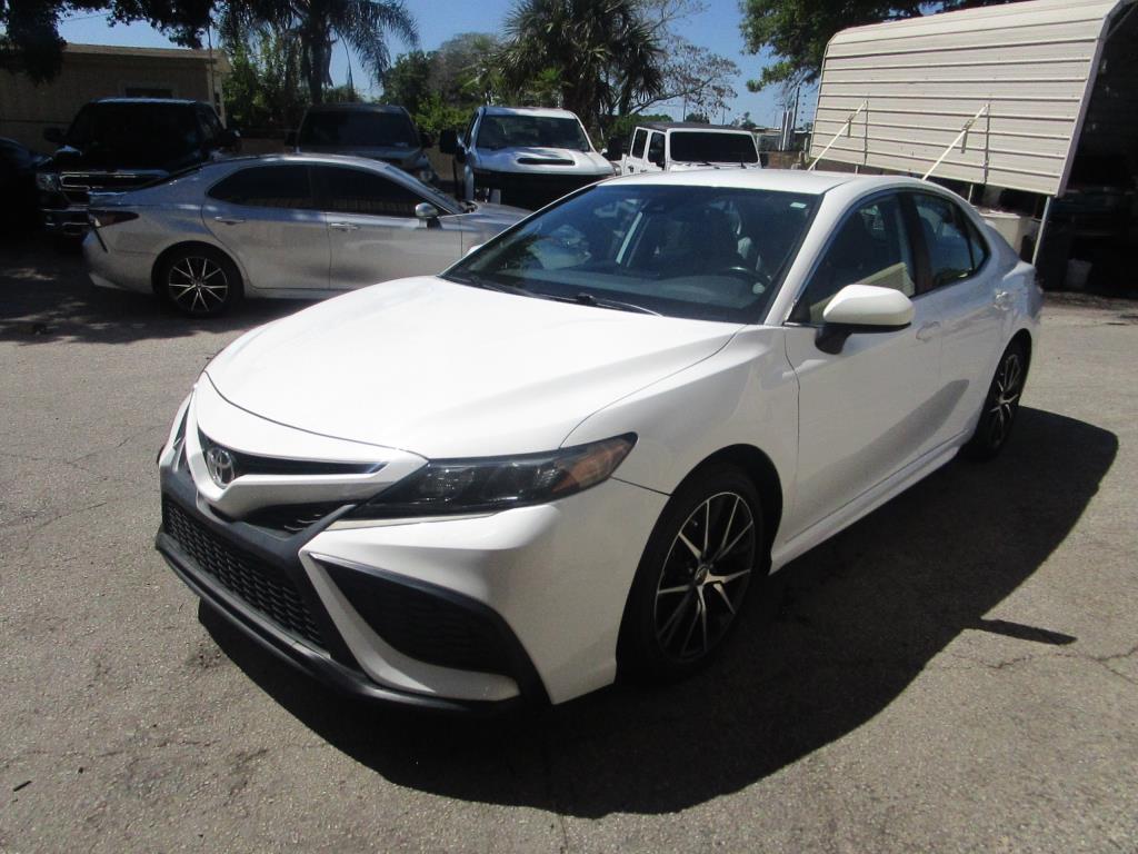 2021 Toyota Camry SE FWD