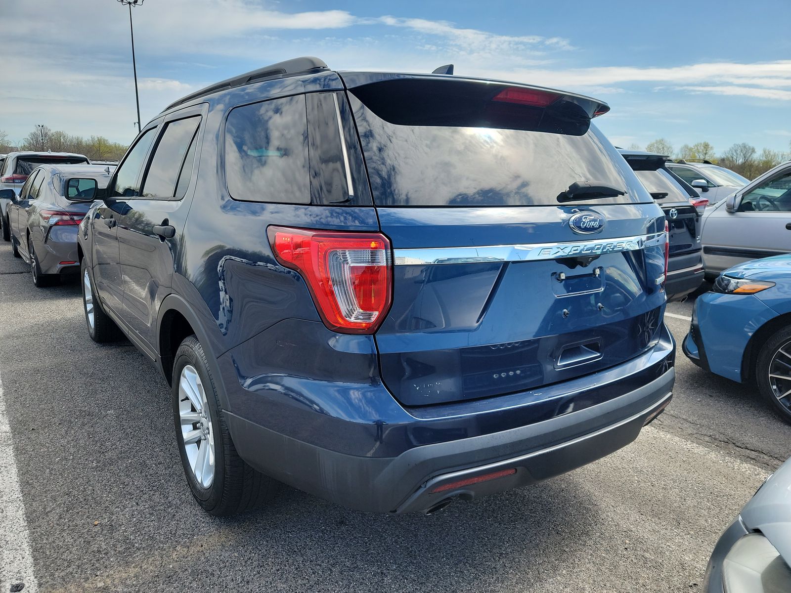 2017 Ford Explorer Base FWD
