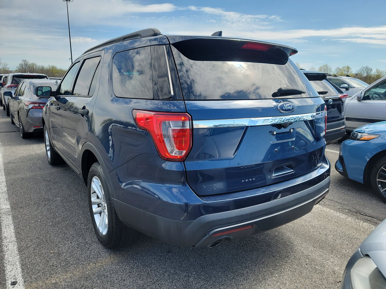 2017 Ford Explorer Base FWD