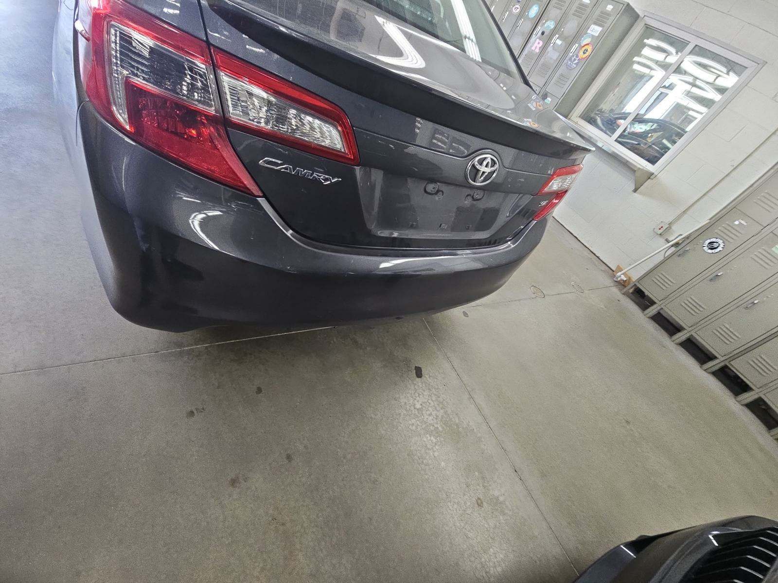 2013 Toyota Camry SE FWD