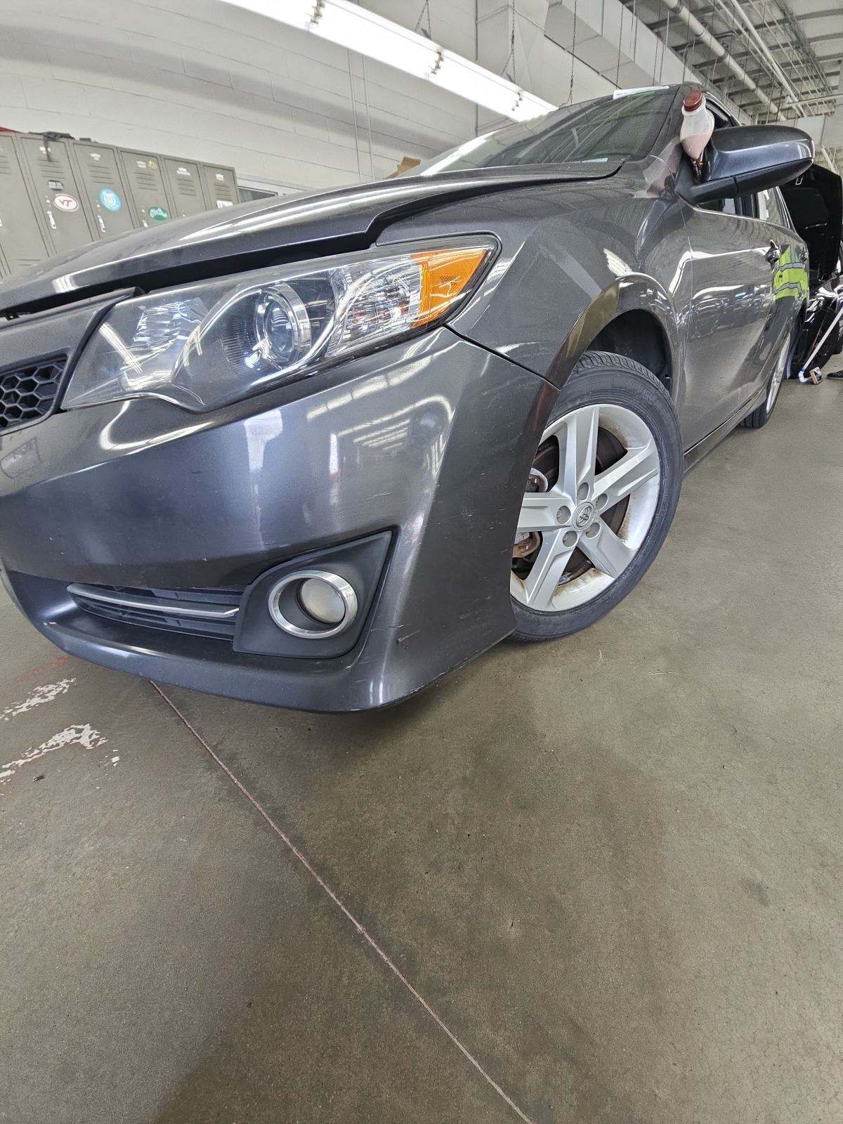 2013 Toyota Camry SE FWD