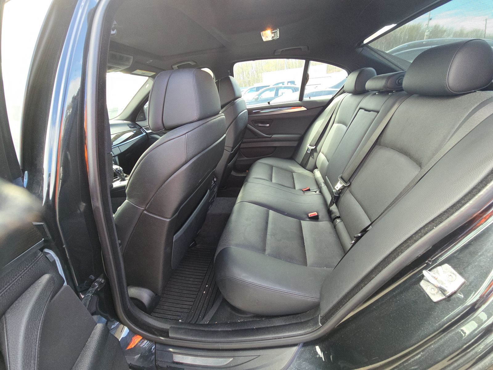 2012 BMW 5 Series 550i xDrive AWD