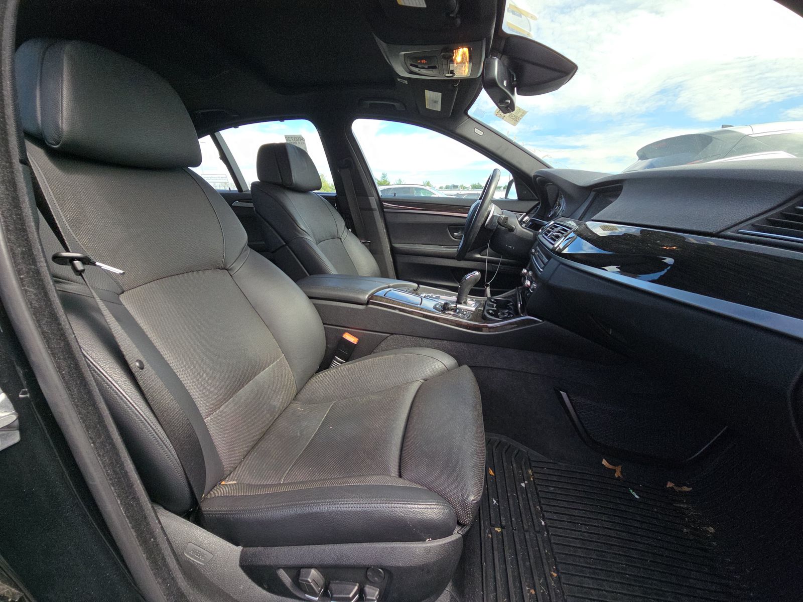 2012 BMW 5 Series 550i xDrive AWD