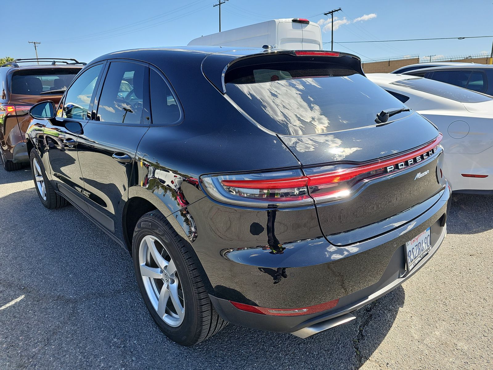 2020 Porsche Macan Base AWD