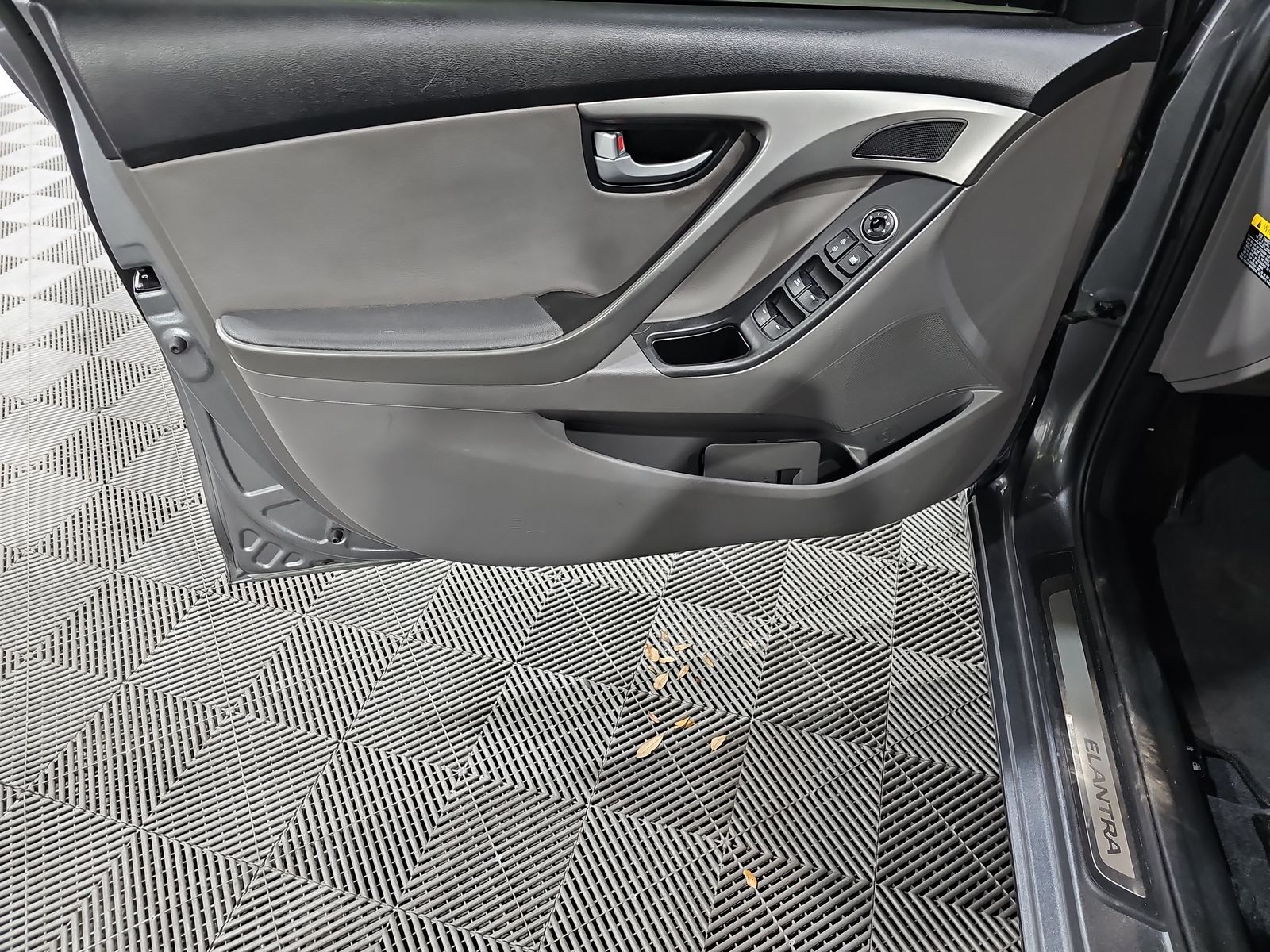 2016 Hyundai Elantra Limited FWD