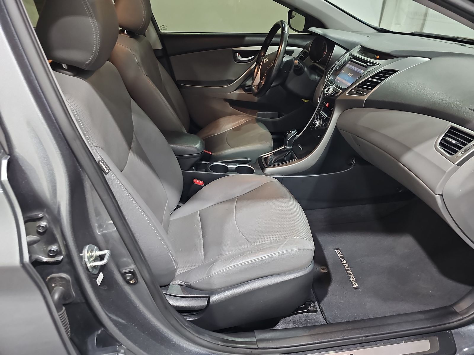 2016 Hyundai Elantra Limited FWD