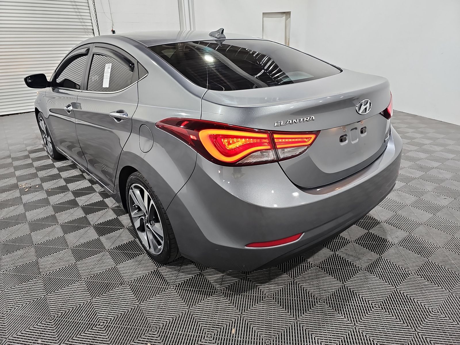 2016 Hyundai Elantra Limited FWD
