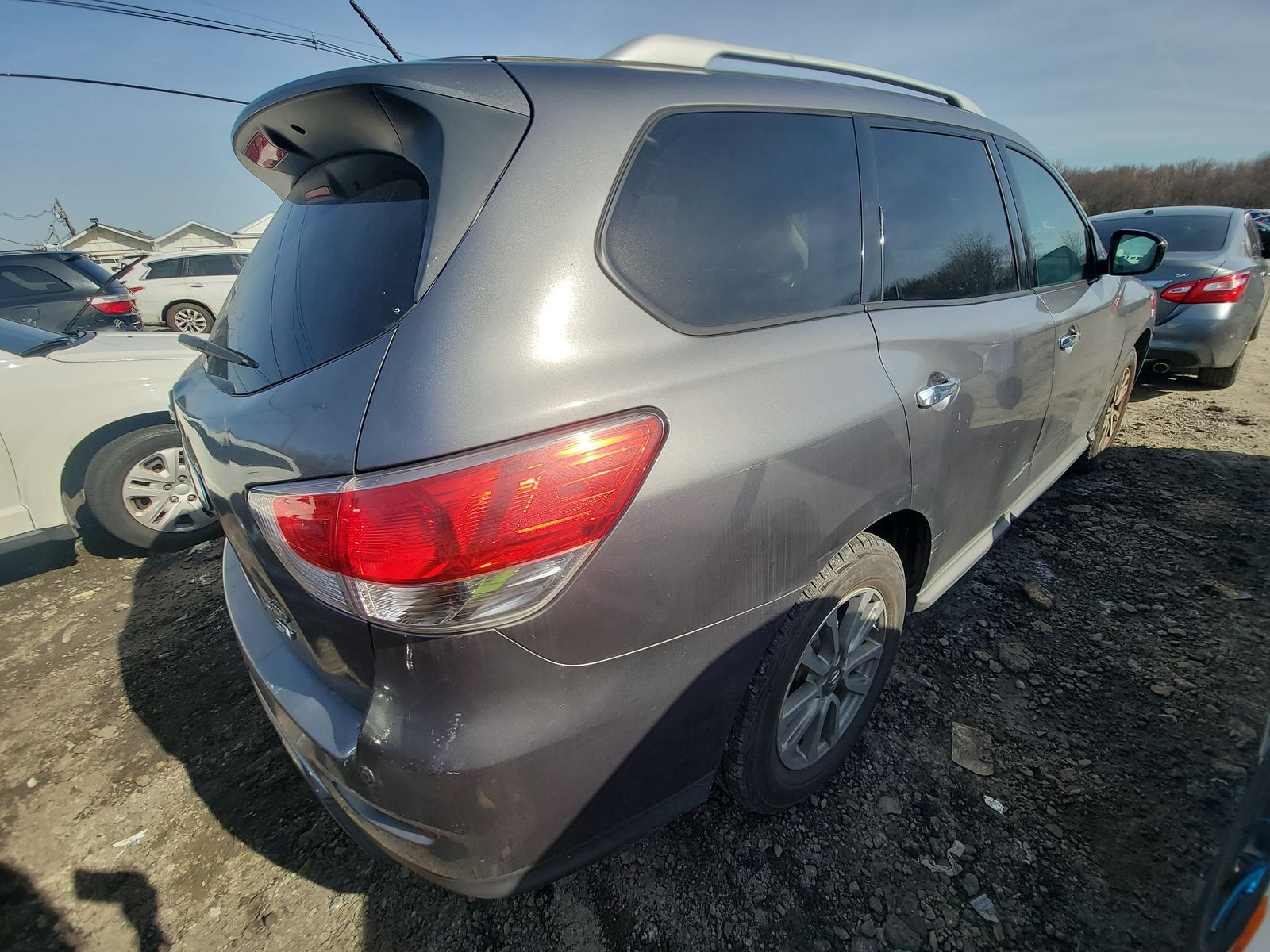 2016 Nissan Pathfinder SV AWD
