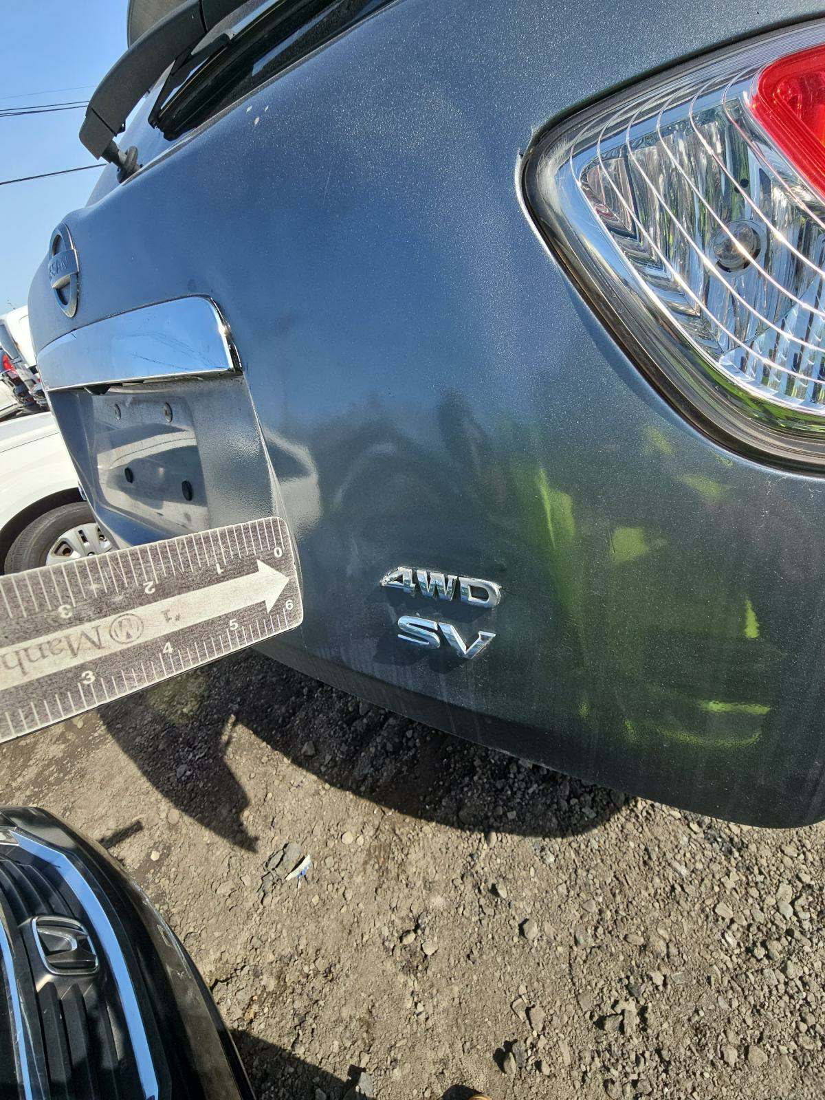 2016 Nissan Pathfinder SV AWD