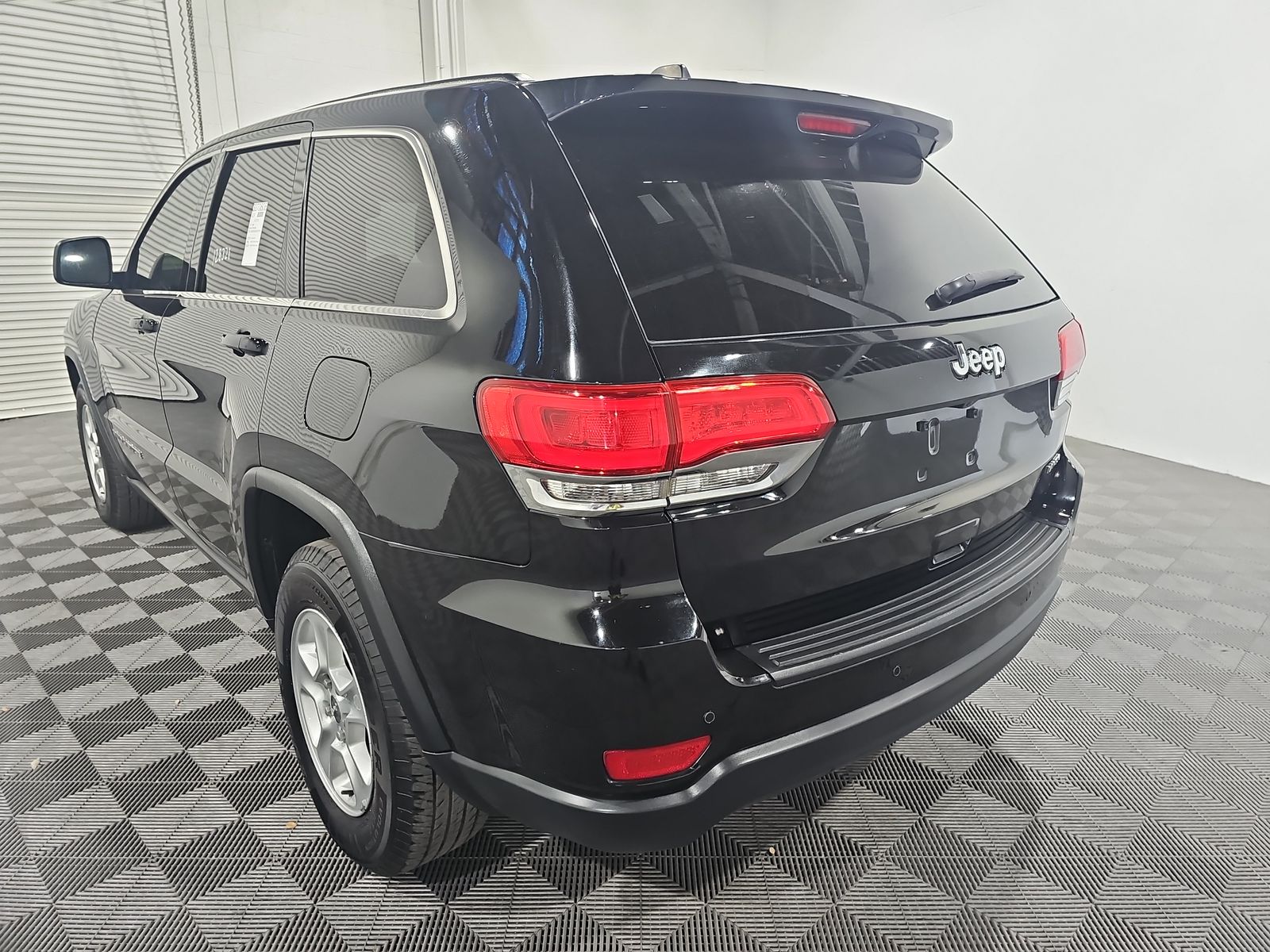 2017 Jeep Grand Cherokee Laredo RWD
