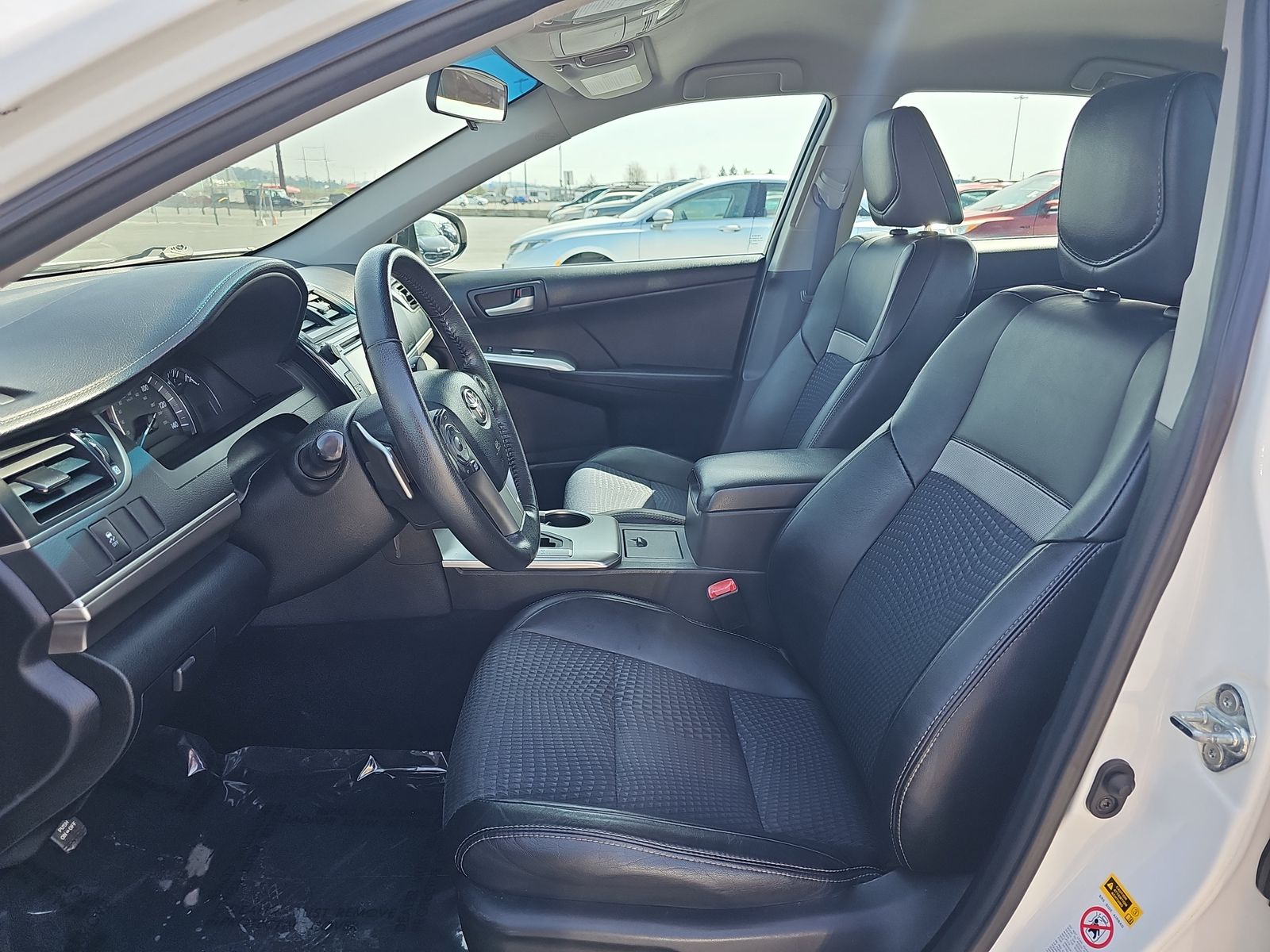 2012 Toyota Camry SE FWD