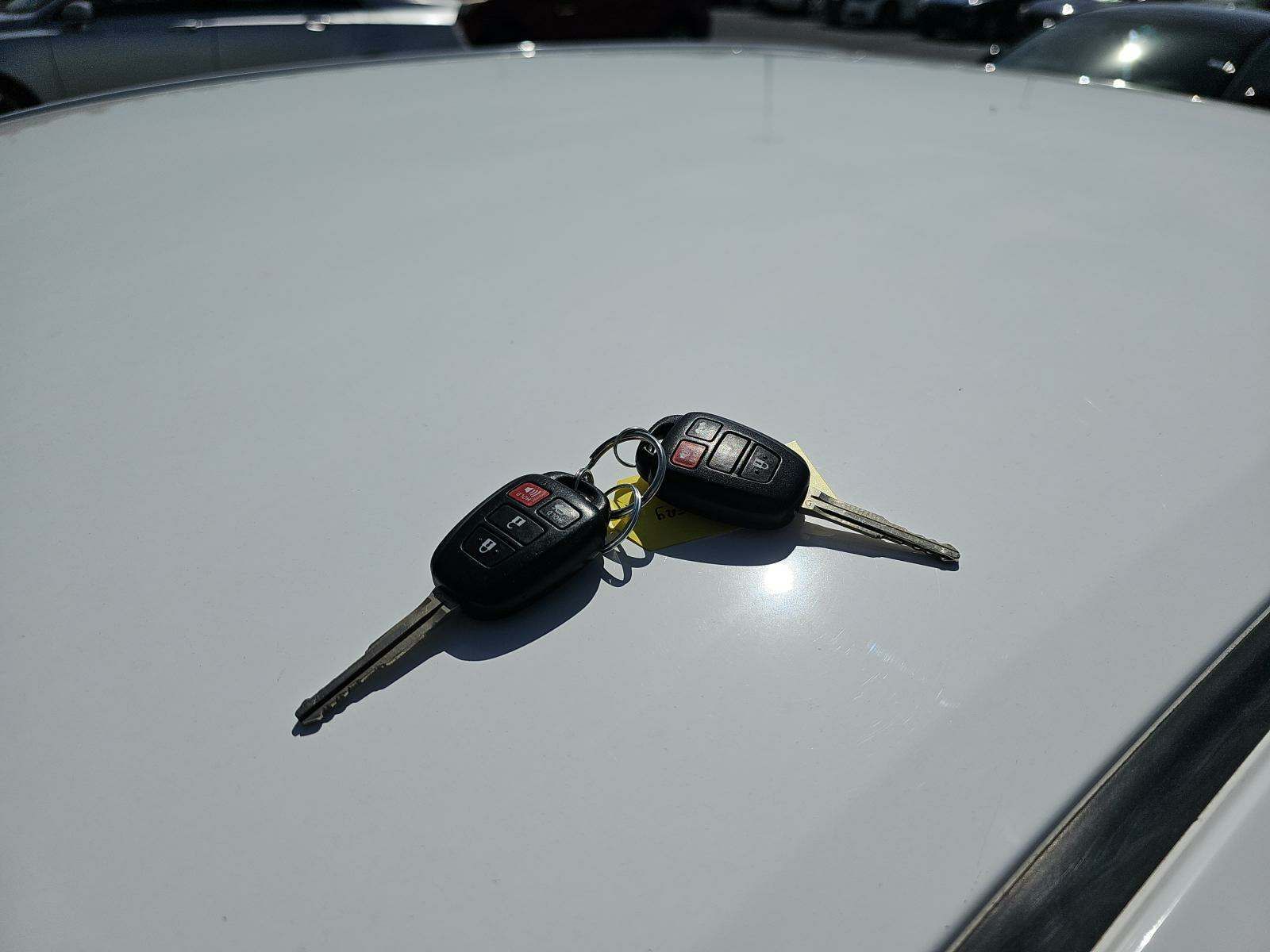 2012 Toyota Camry SE FWD