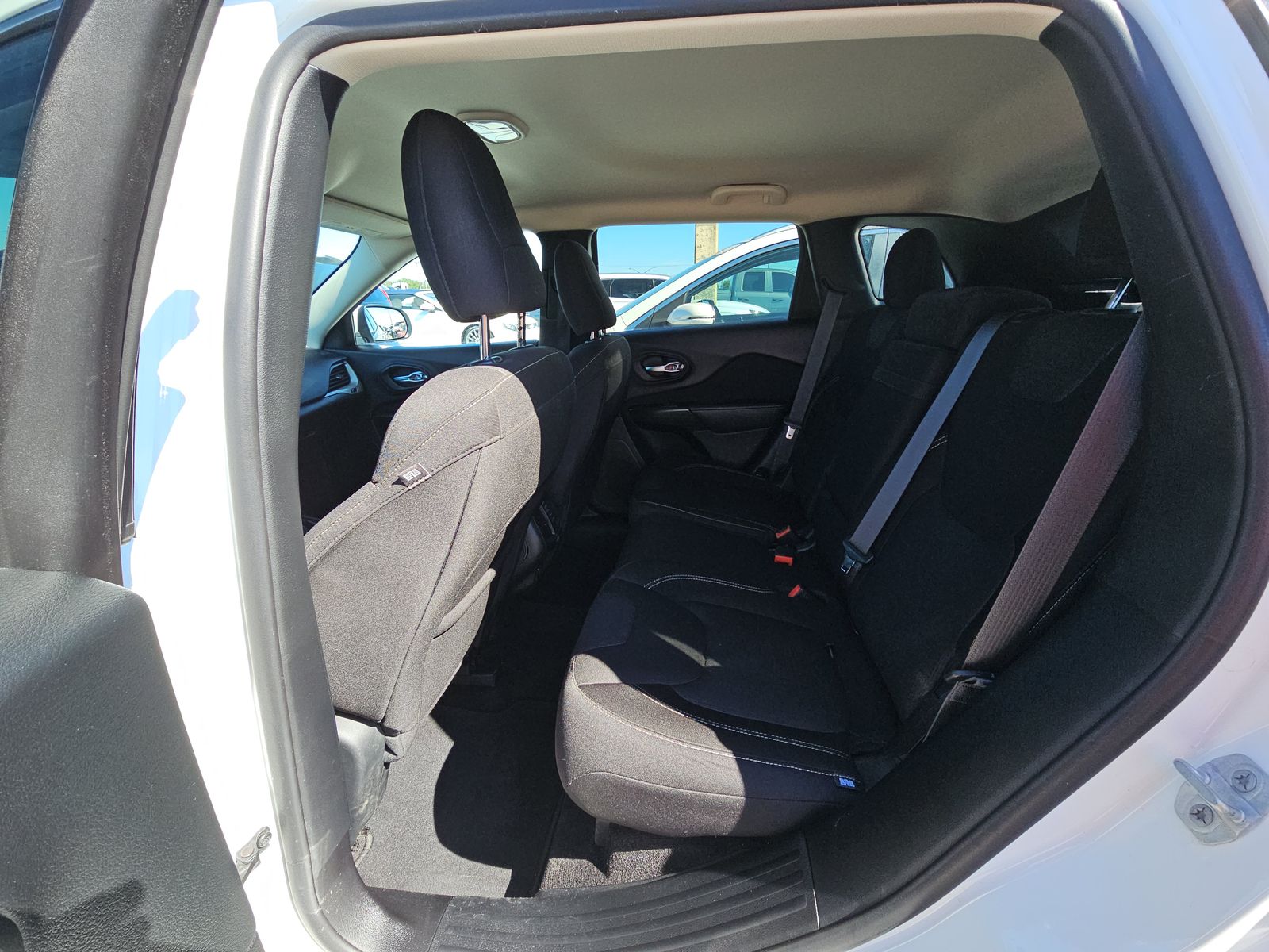 2015 Jeep Cherokee Latitude FWD