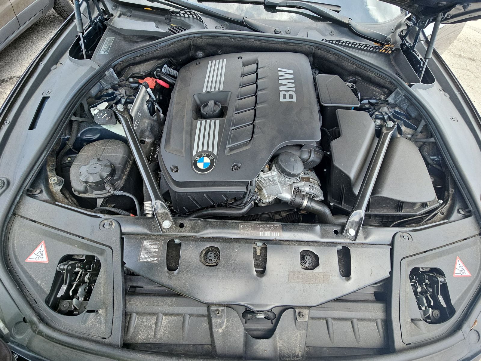 2011 BMW 5 Series 528i RWD
