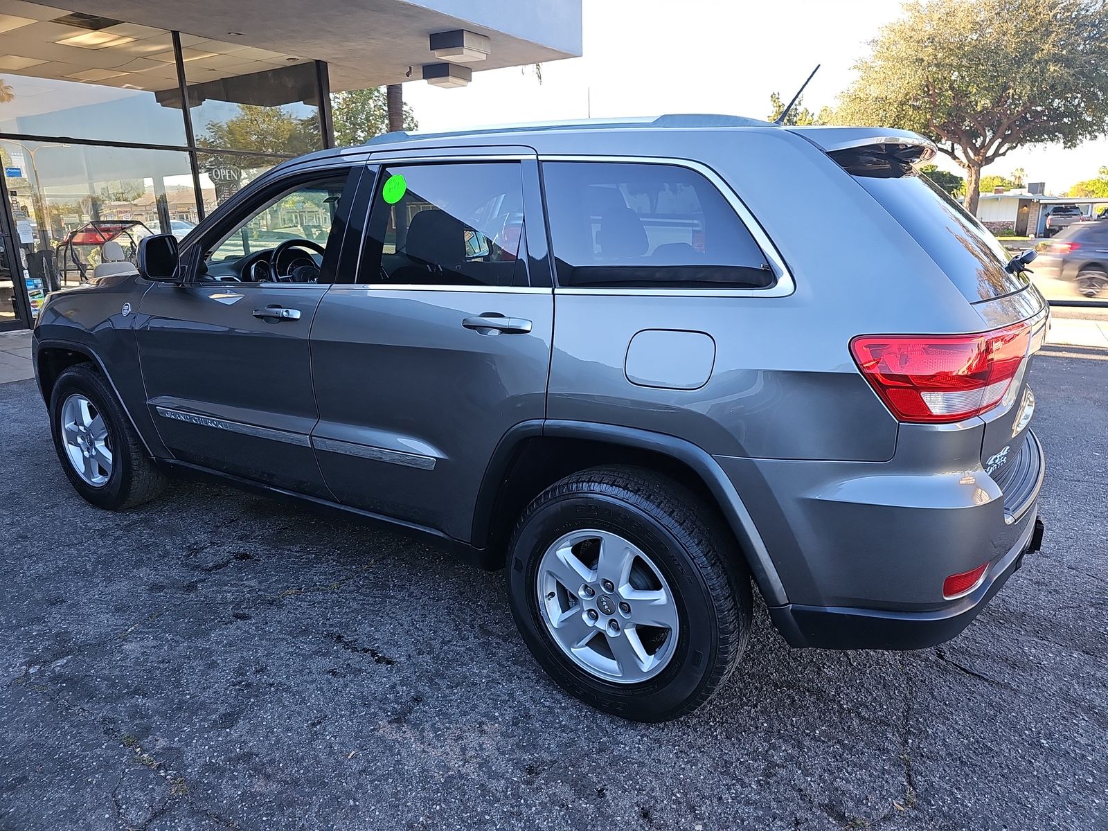 2012 Jeep Grand Cherokee Laredo AWD