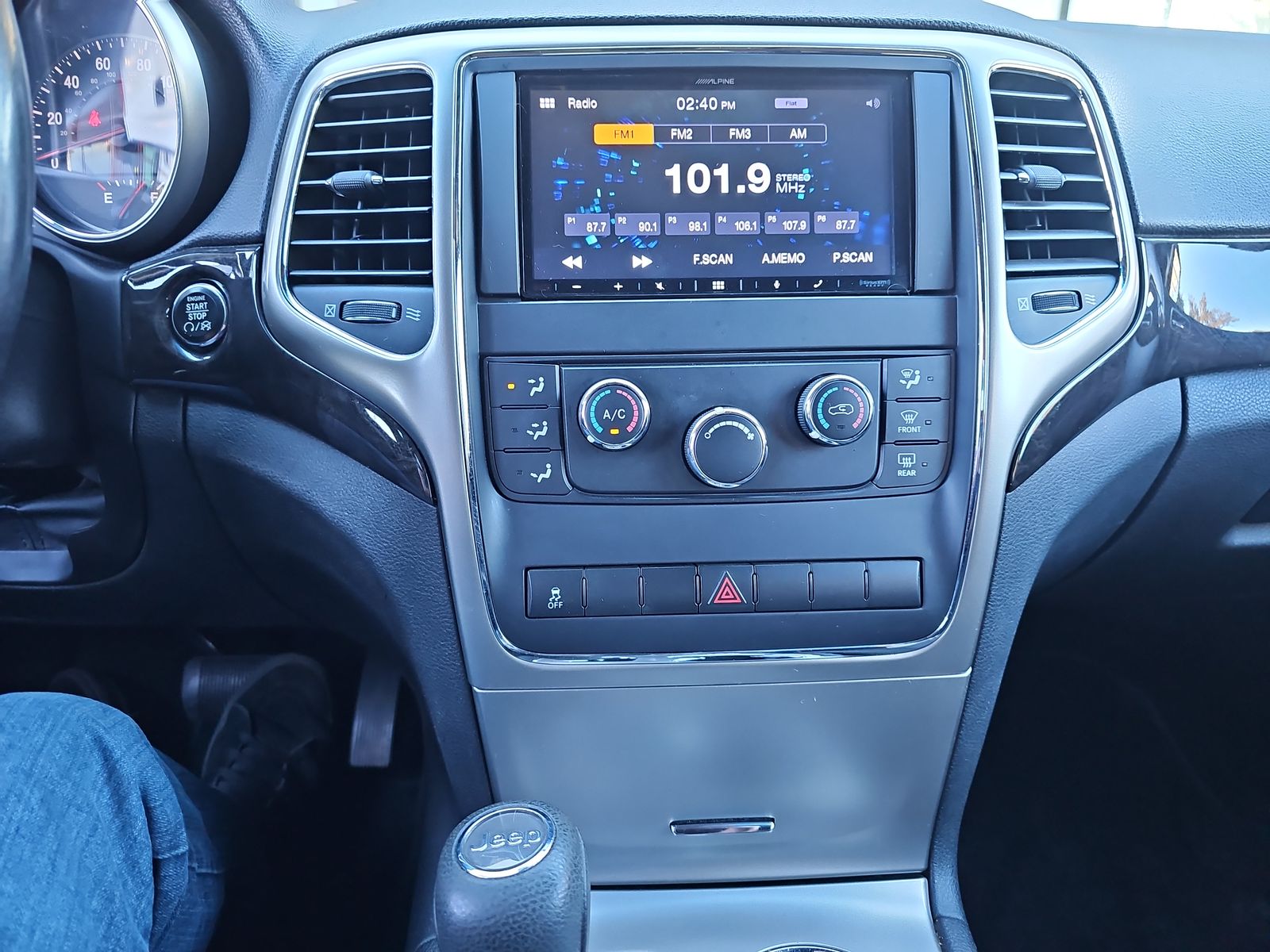 2012 Jeep Grand Cherokee Laredo AWD