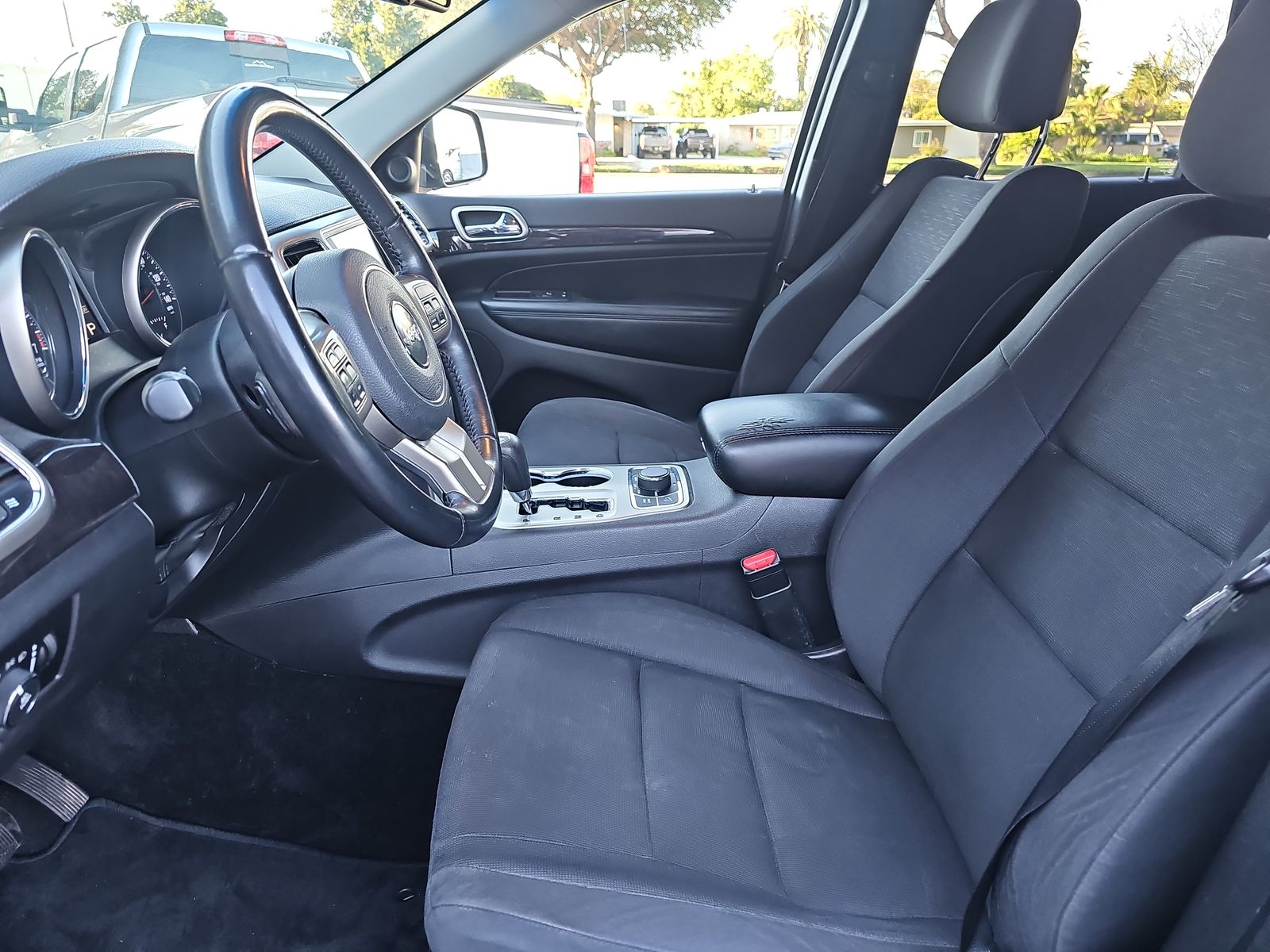 2012 Jeep Grand Cherokee Laredo AWD