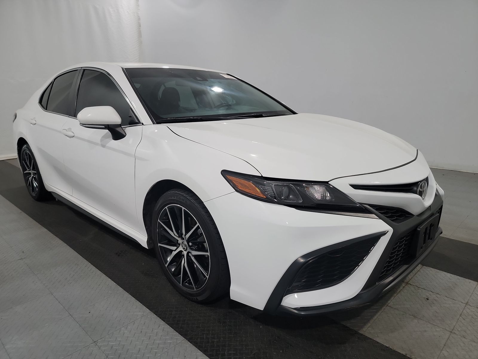 2022 Toyota Camry SE FWD