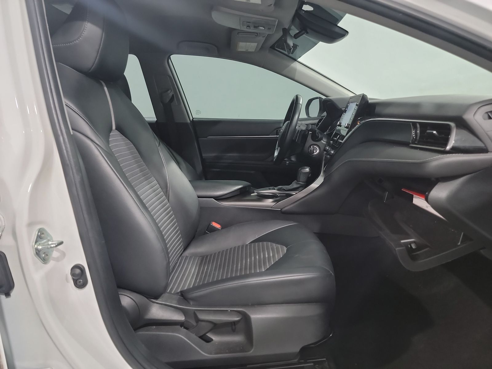 2022 Toyota Camry SE FWD