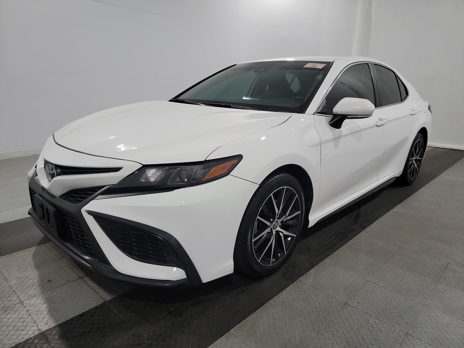 2022 Toyota Camry SE FWD