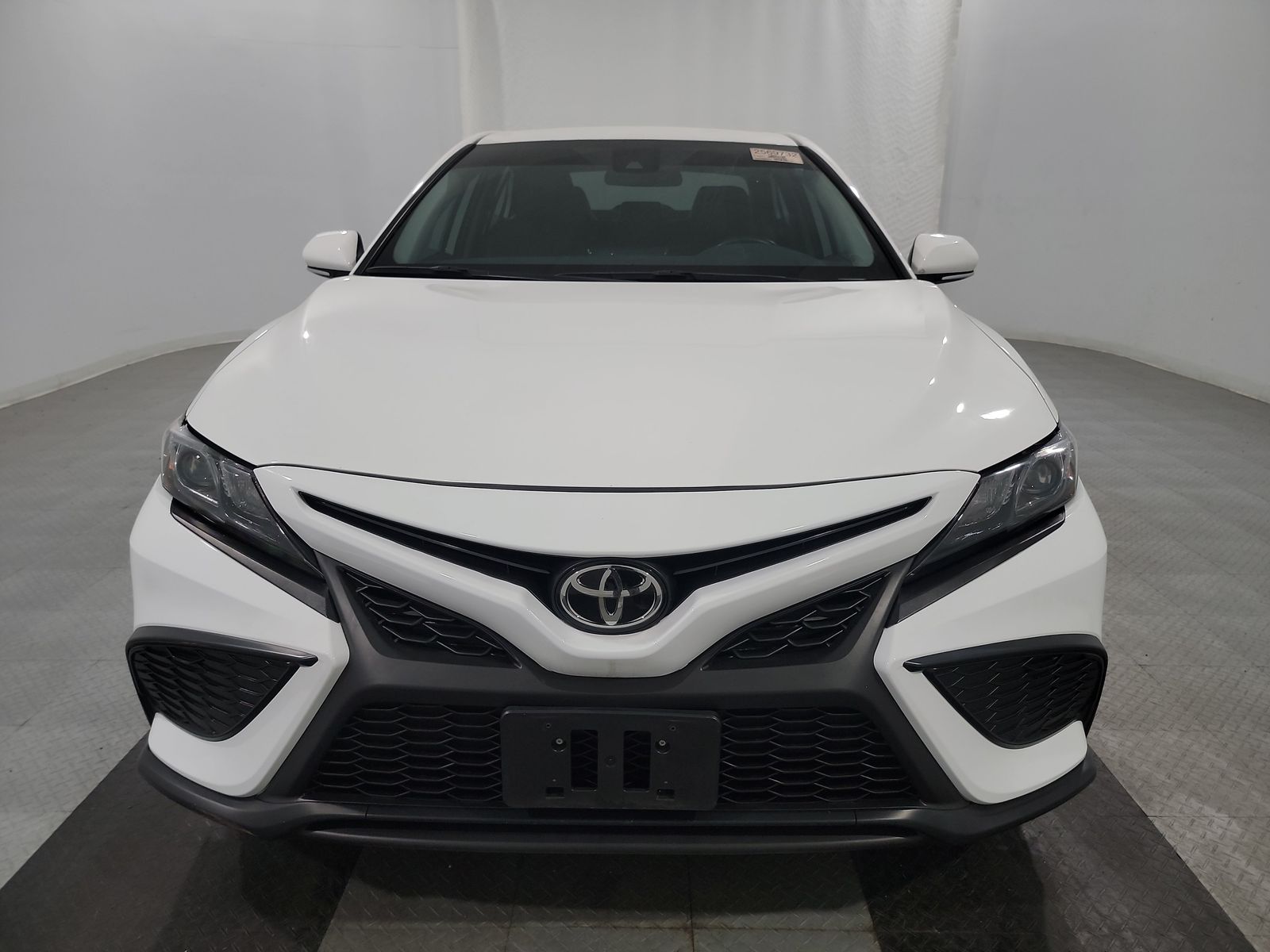 2022 Toyota Camry SE FWD