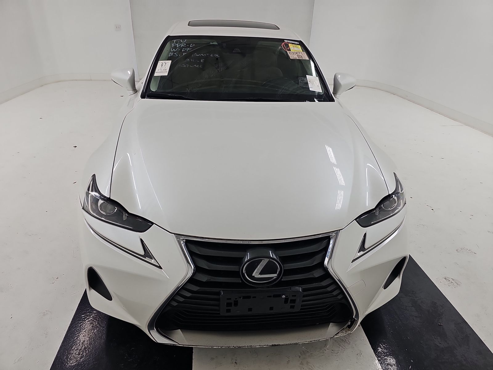2018 Lexus IS IS 300 RWD