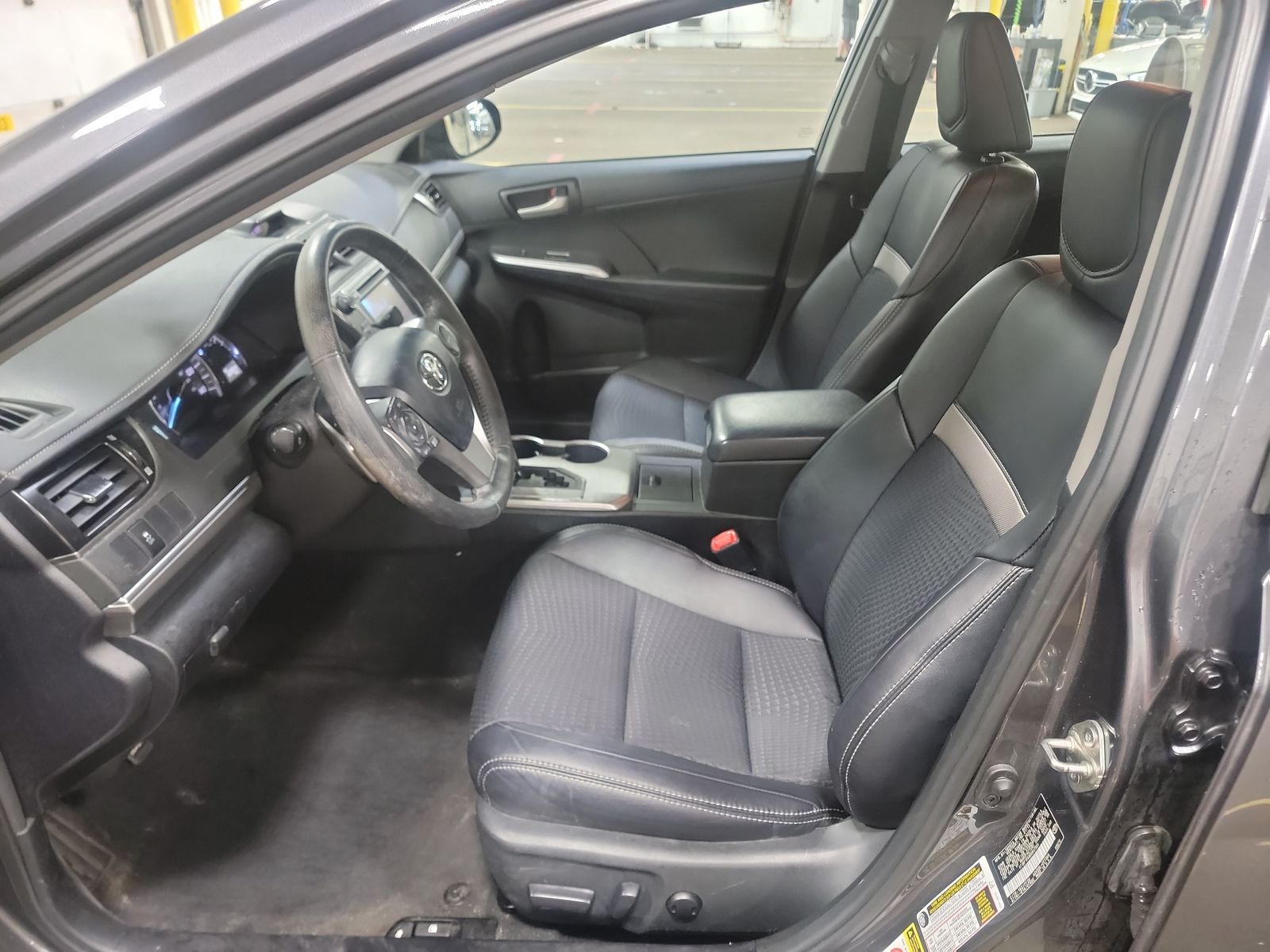 2013 Toyota Camry SE FWD