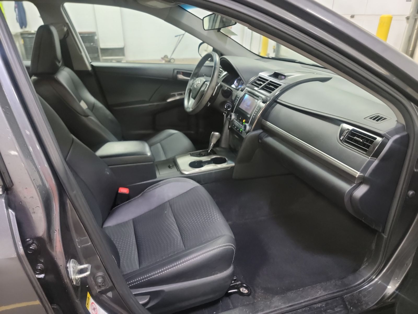 2013 Toyota Camry SE FWD