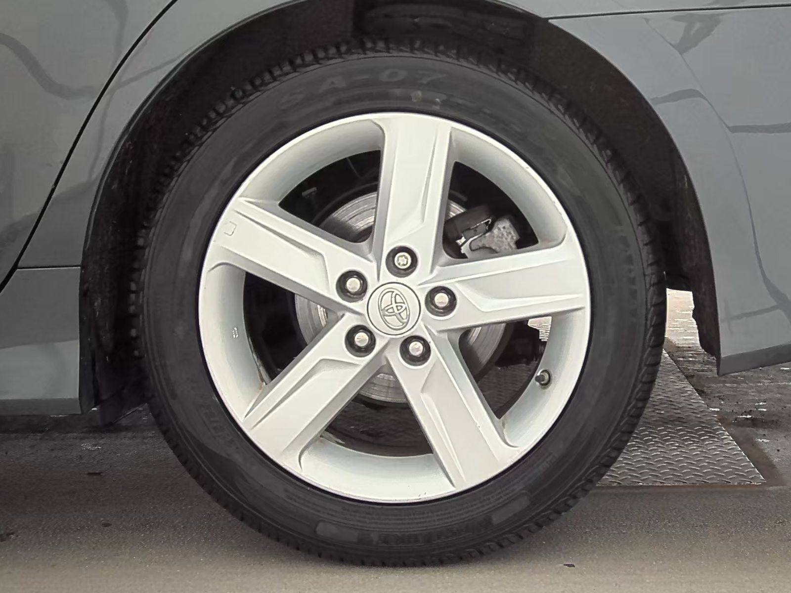2013 Toyota Camry SE FWD