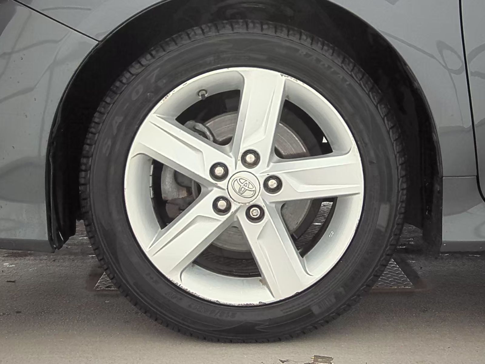 2013 Toyota Camry SE FWD