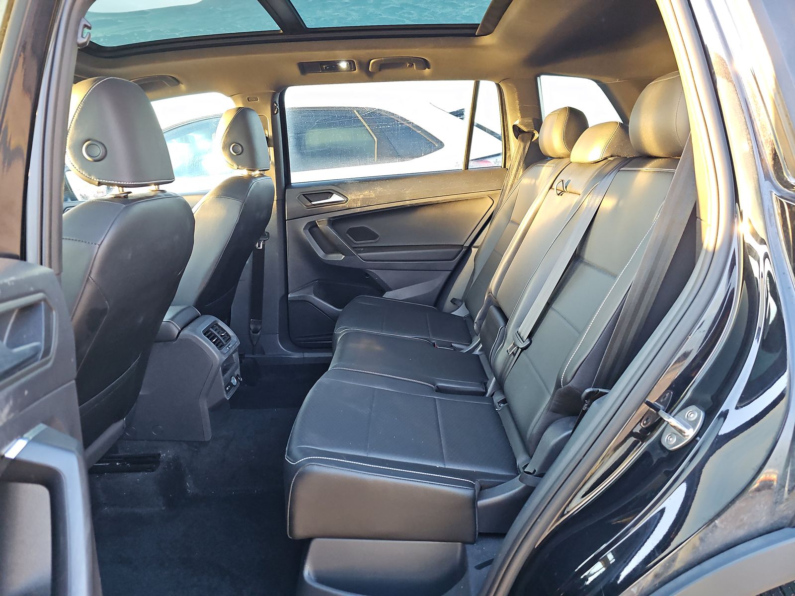 2021 Volkswagen Tiguan 2.0T SE R-Line Black AWD