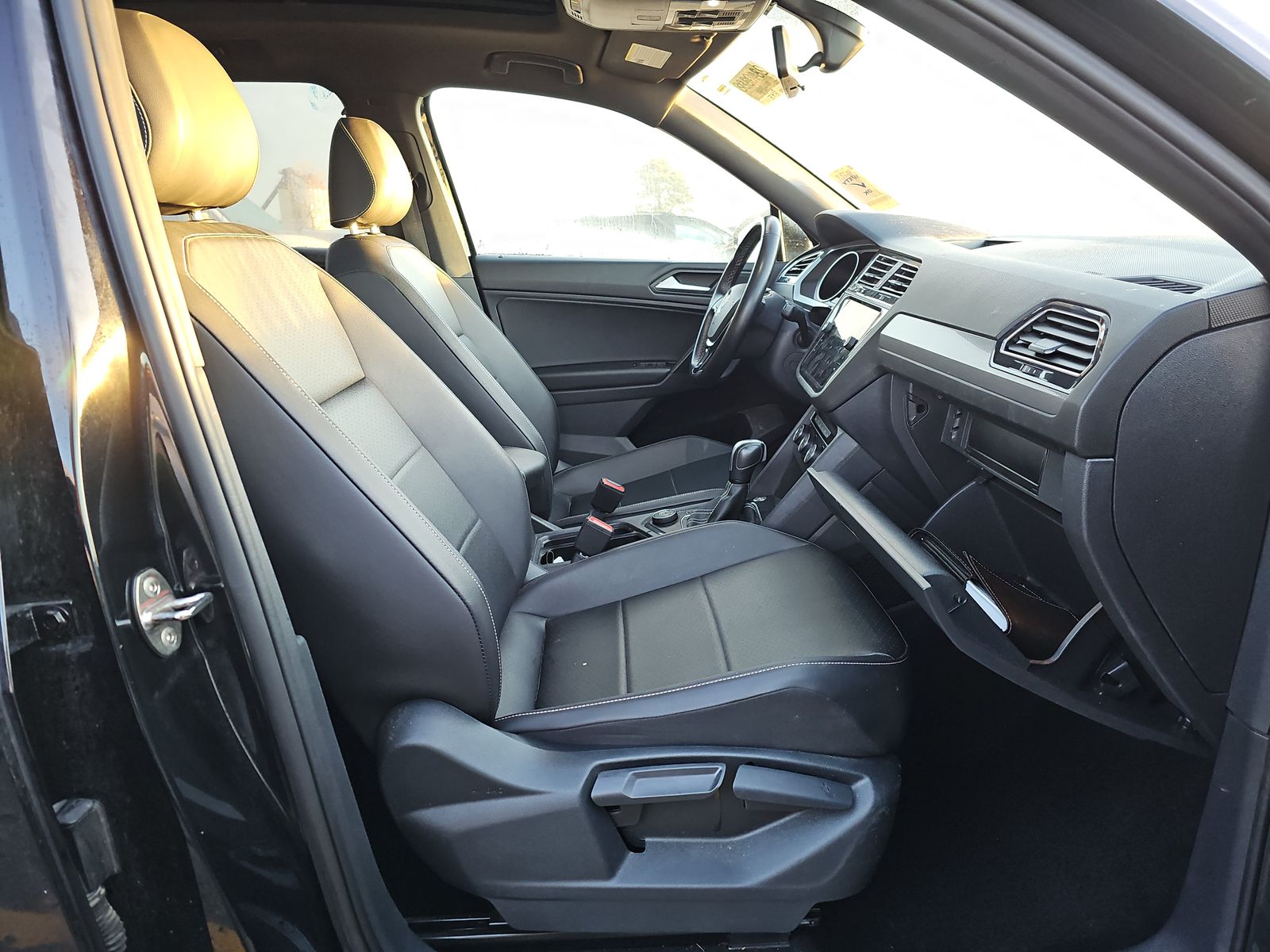 2021 Volkswagen Tiguan 2.0T SE R-Line Black AWD