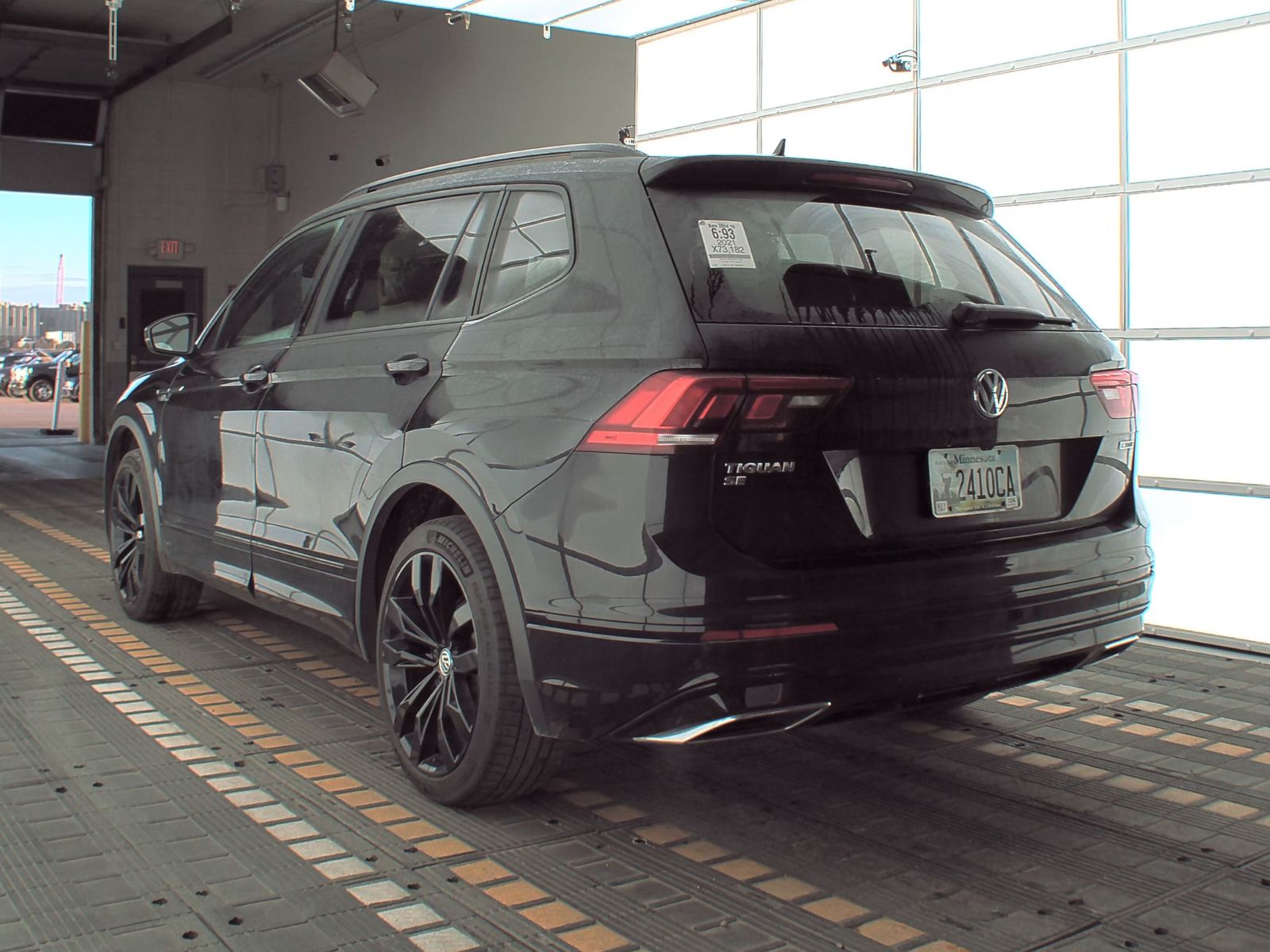 2021 Volkswagen Tiguan 2.0T SE R-Line Black AWD