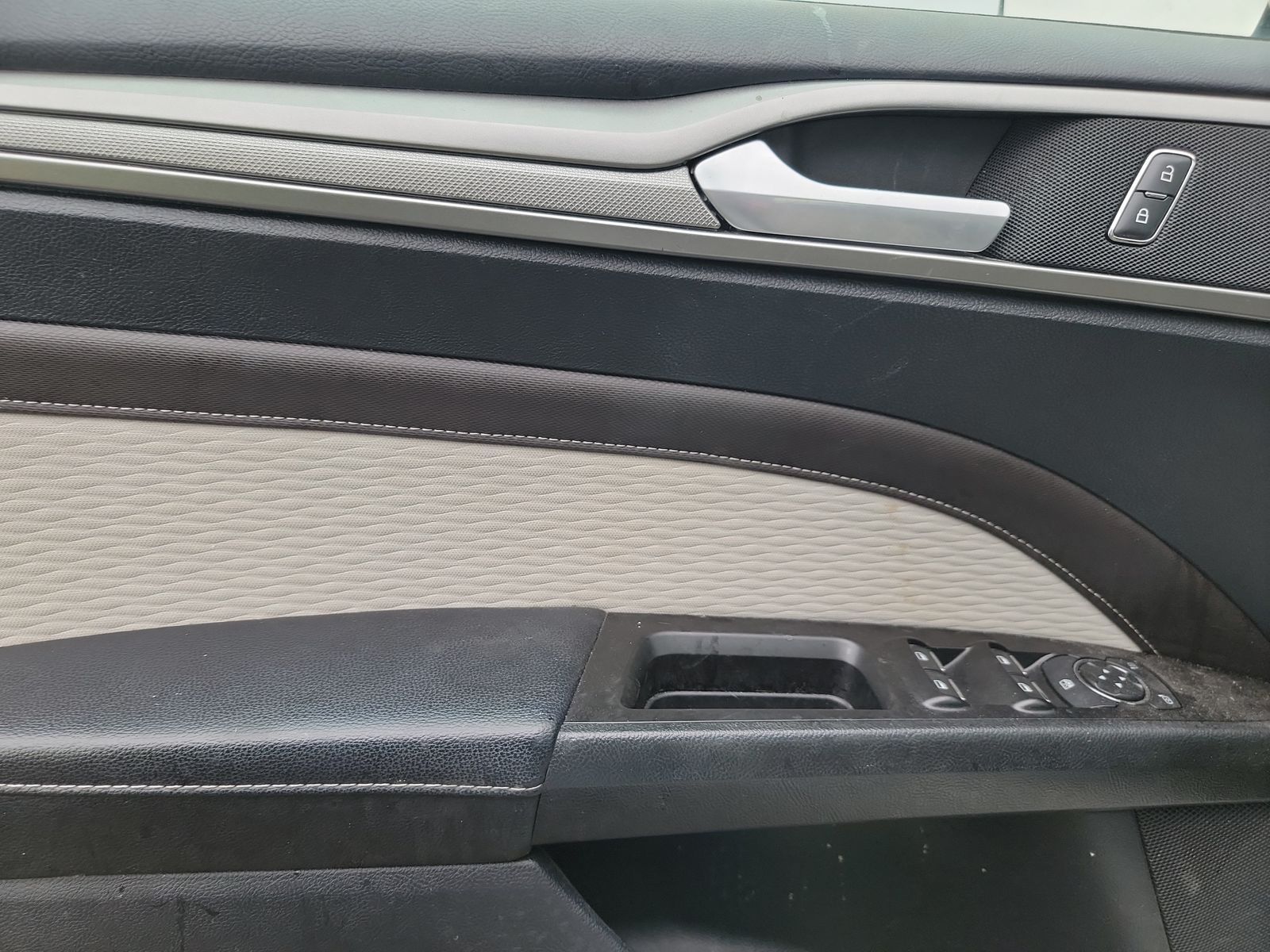 2020 Ford Fusion SE FWD