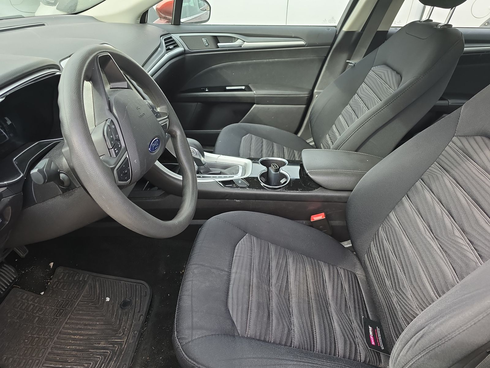 2016 Ford Fusion SE FWD