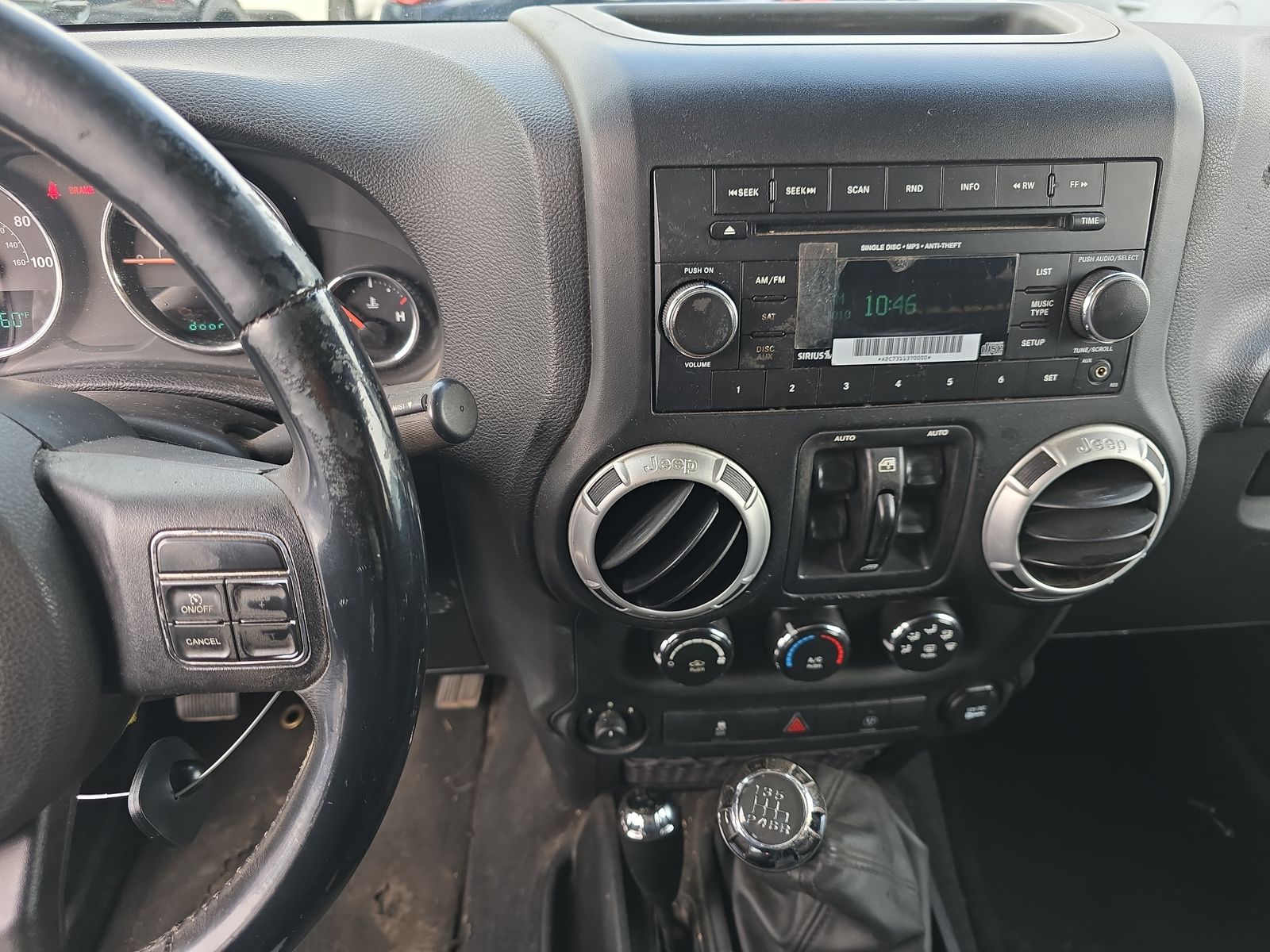 2013 Jeep Wrangler Unlimited Sahara AWD