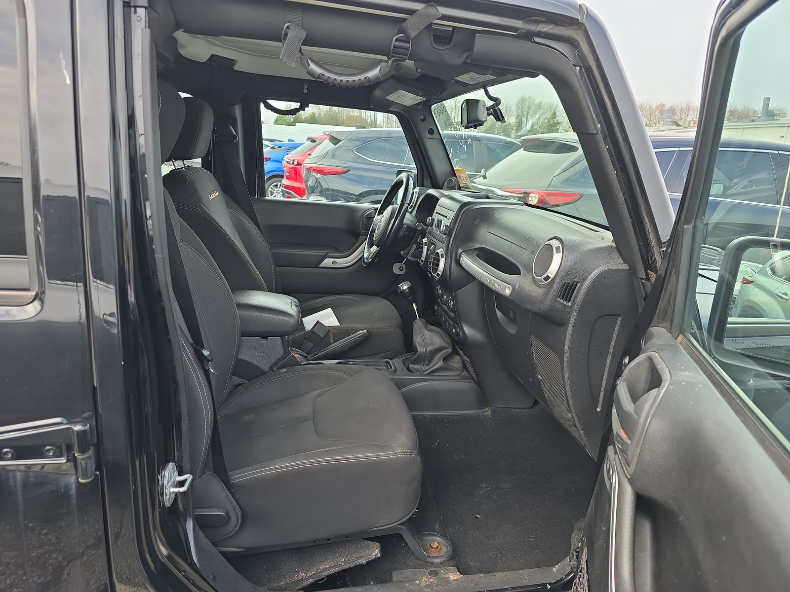 2013 Jeep Wrangler Unlimited Sahara AWD